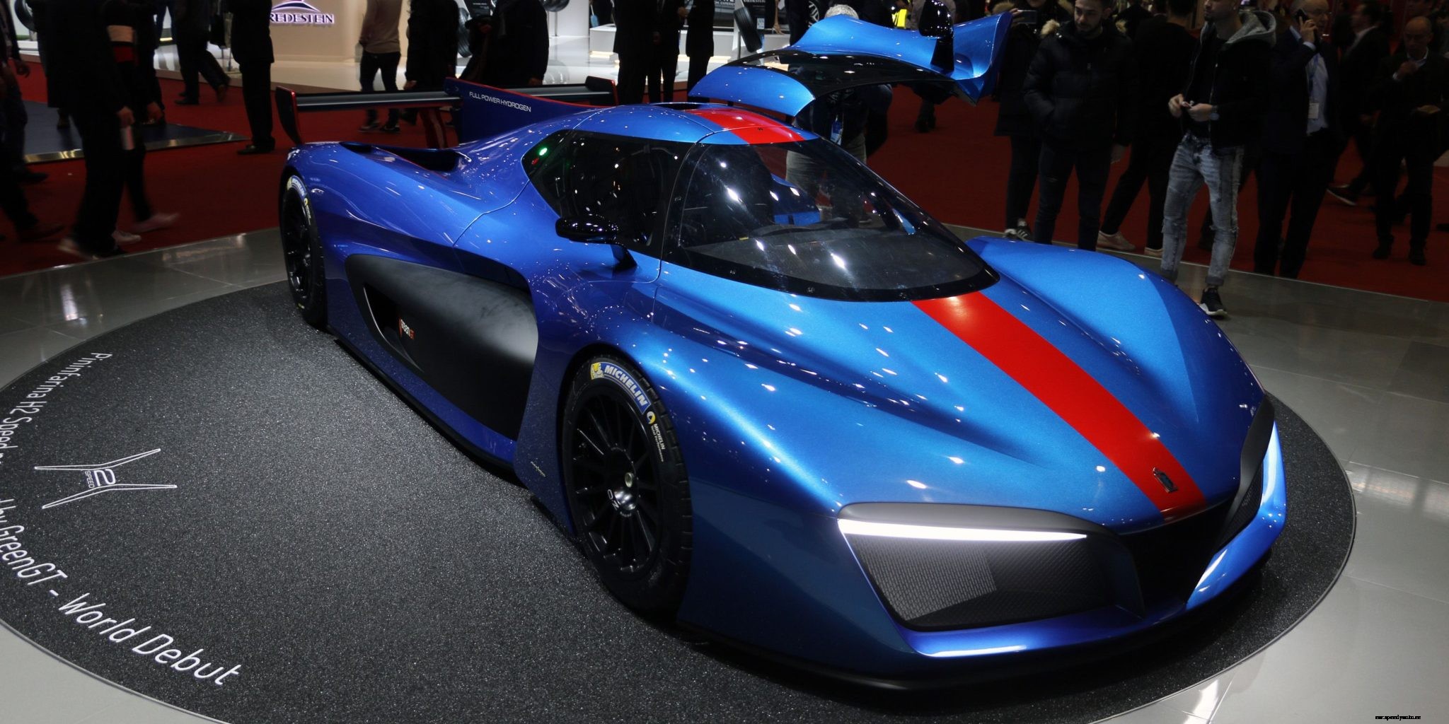 Mahindra Announces New Luxury Electric Car: Pininfarina