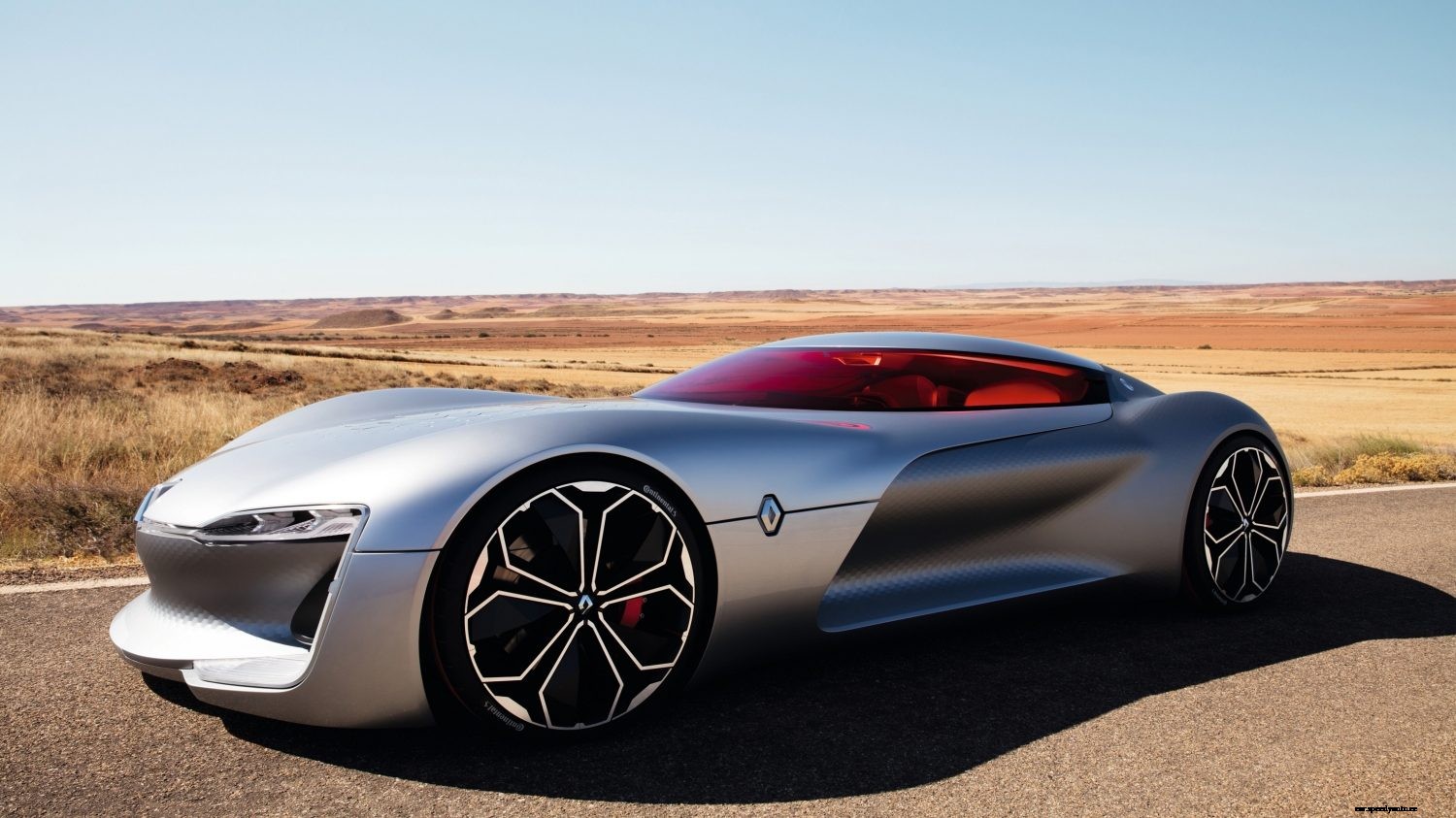 THE FUTURE IS NEAR WITH RENAULT TREAZOR