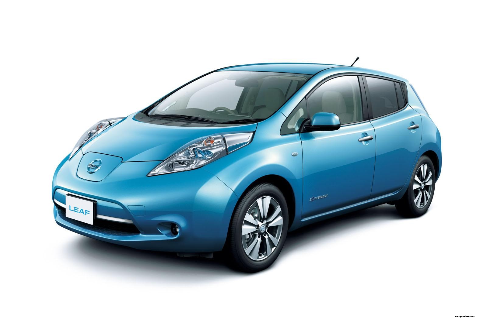 Nissan Leaf: old vs new generation