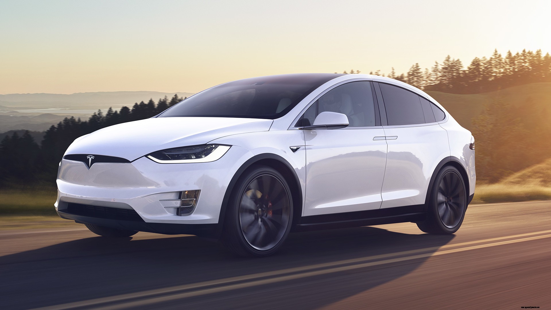 Tesla keeps improving consumption and range ratings