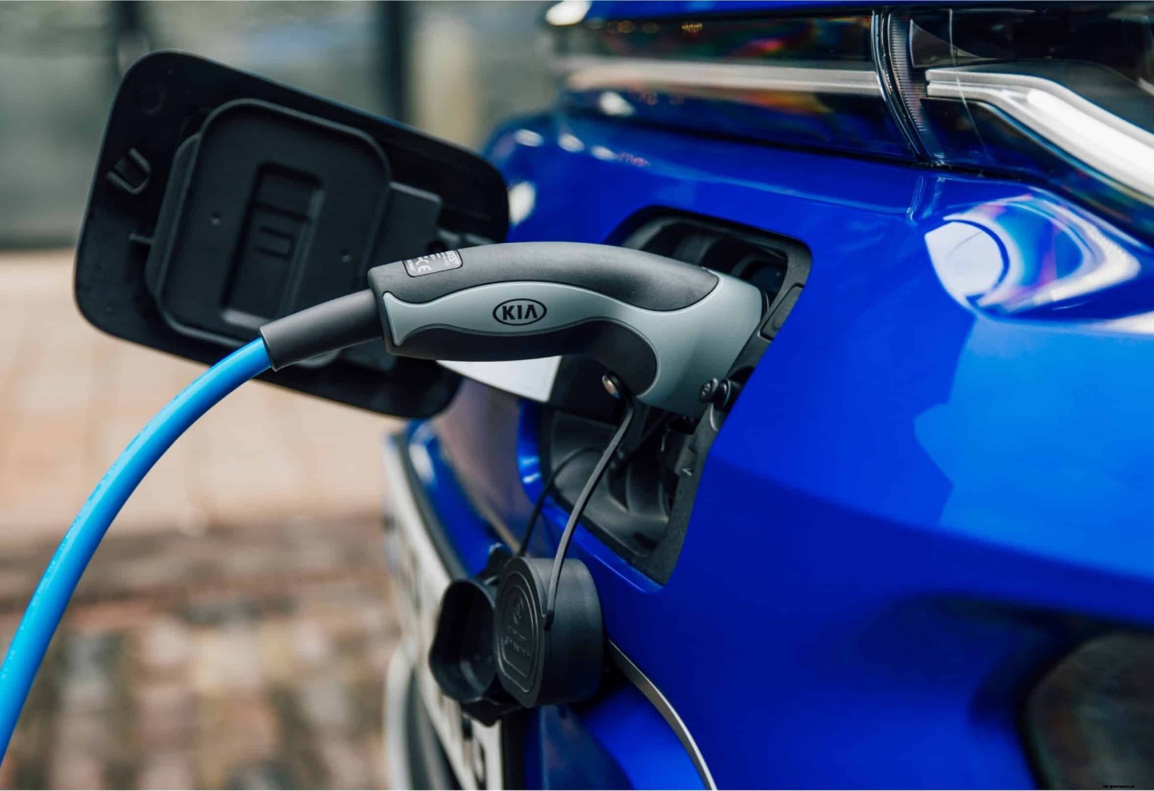 How does leasing an electric car work?