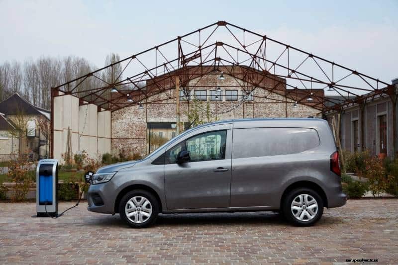New Renault Kangoo E-Tech electric van with an increased range