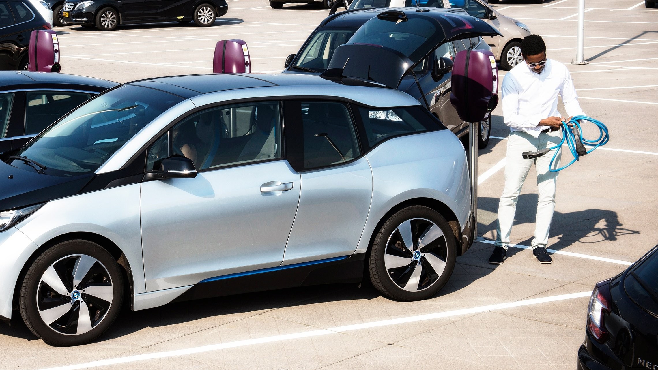 Why more offices should have EV chargers