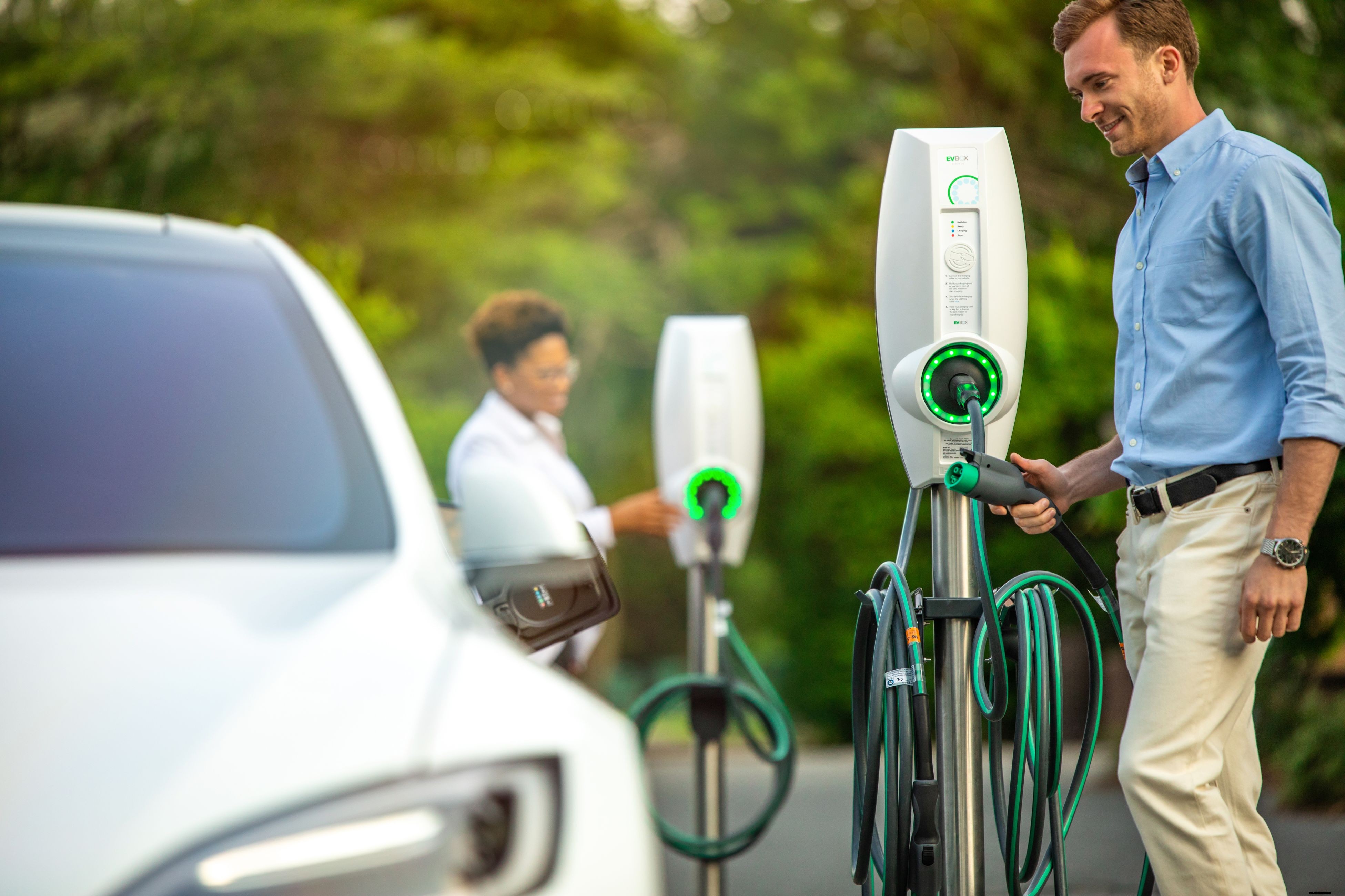 5 EV charging models for your hotel or store