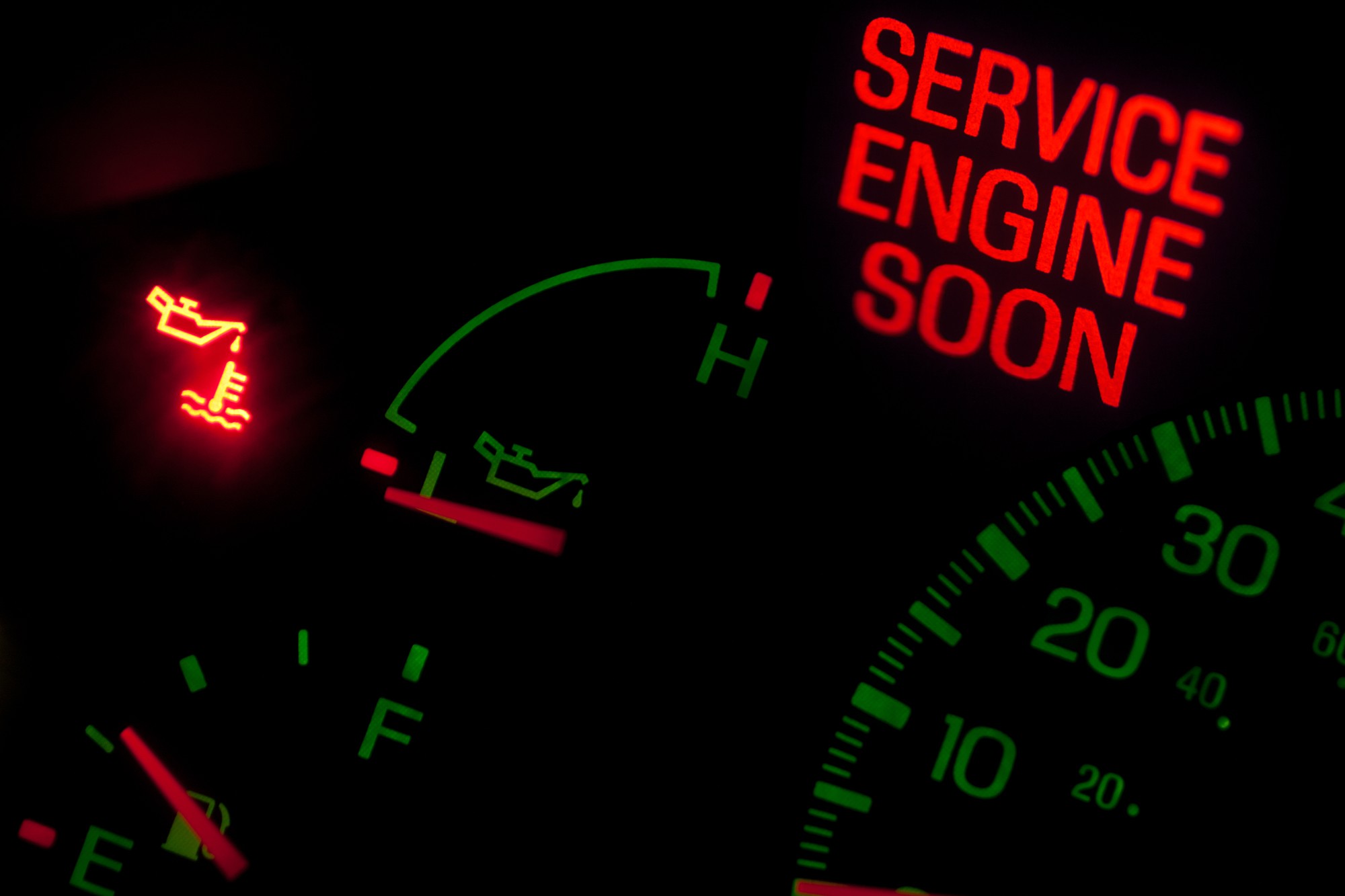 Beware: Take Your Vehicle Dashboard Oil Light Seriously