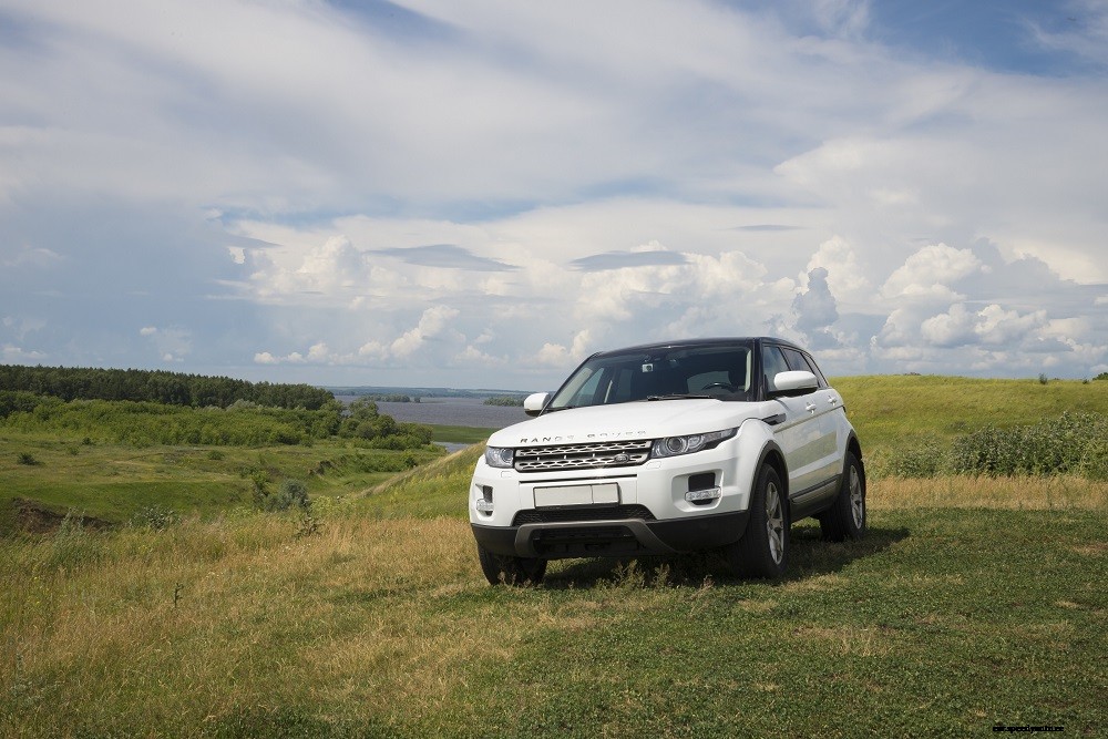 Top Features to Look for in a Used Land Rover Discovery
