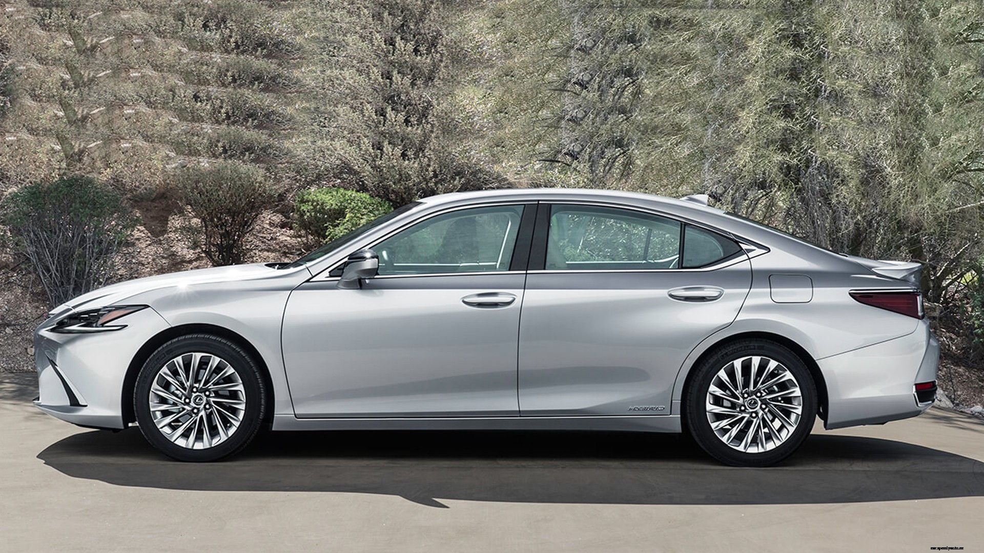 Lexus ES 300h 2021 Luxury Exterior