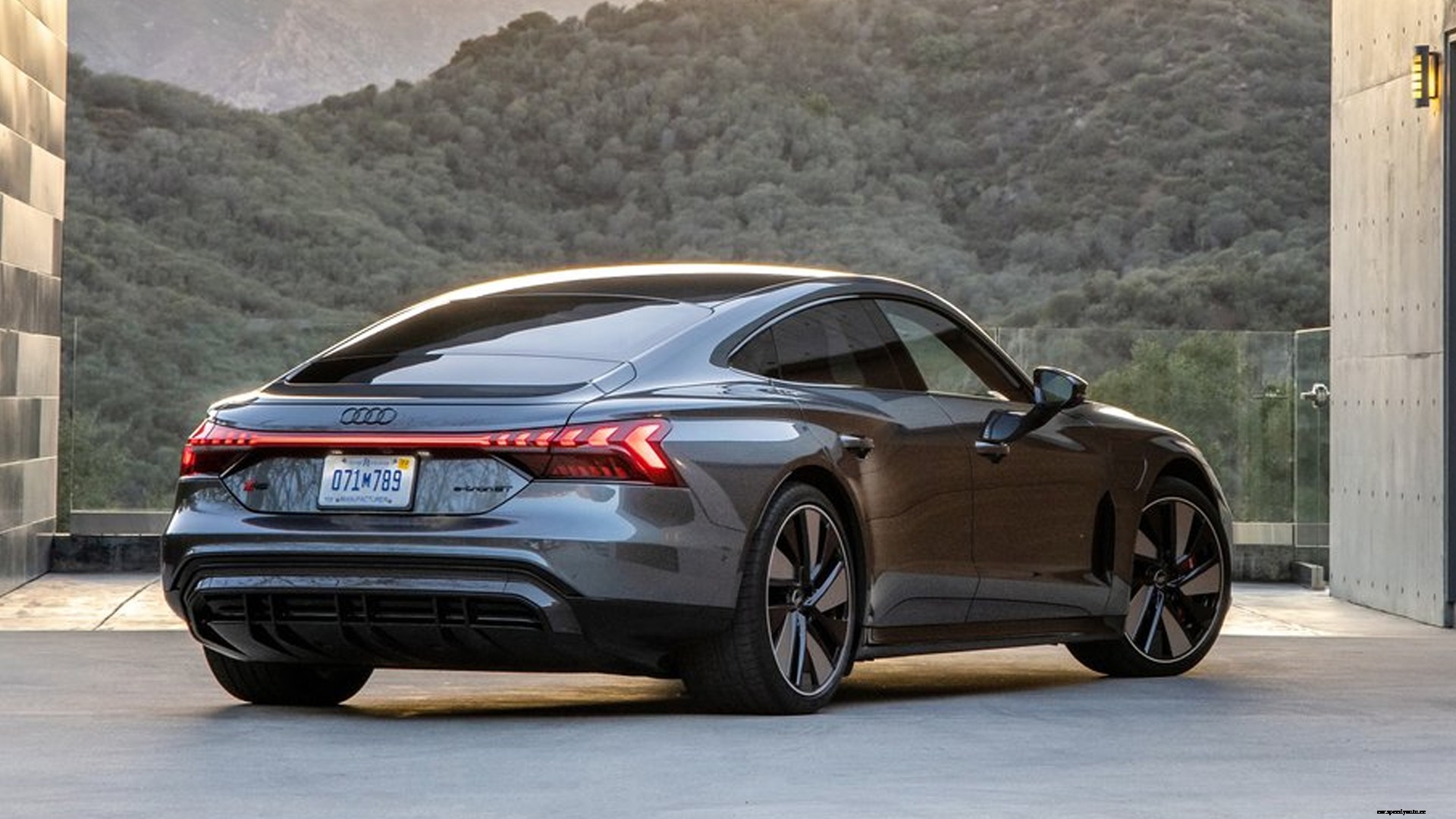 Audi RS e-tron GT 2021 quattro Exterior