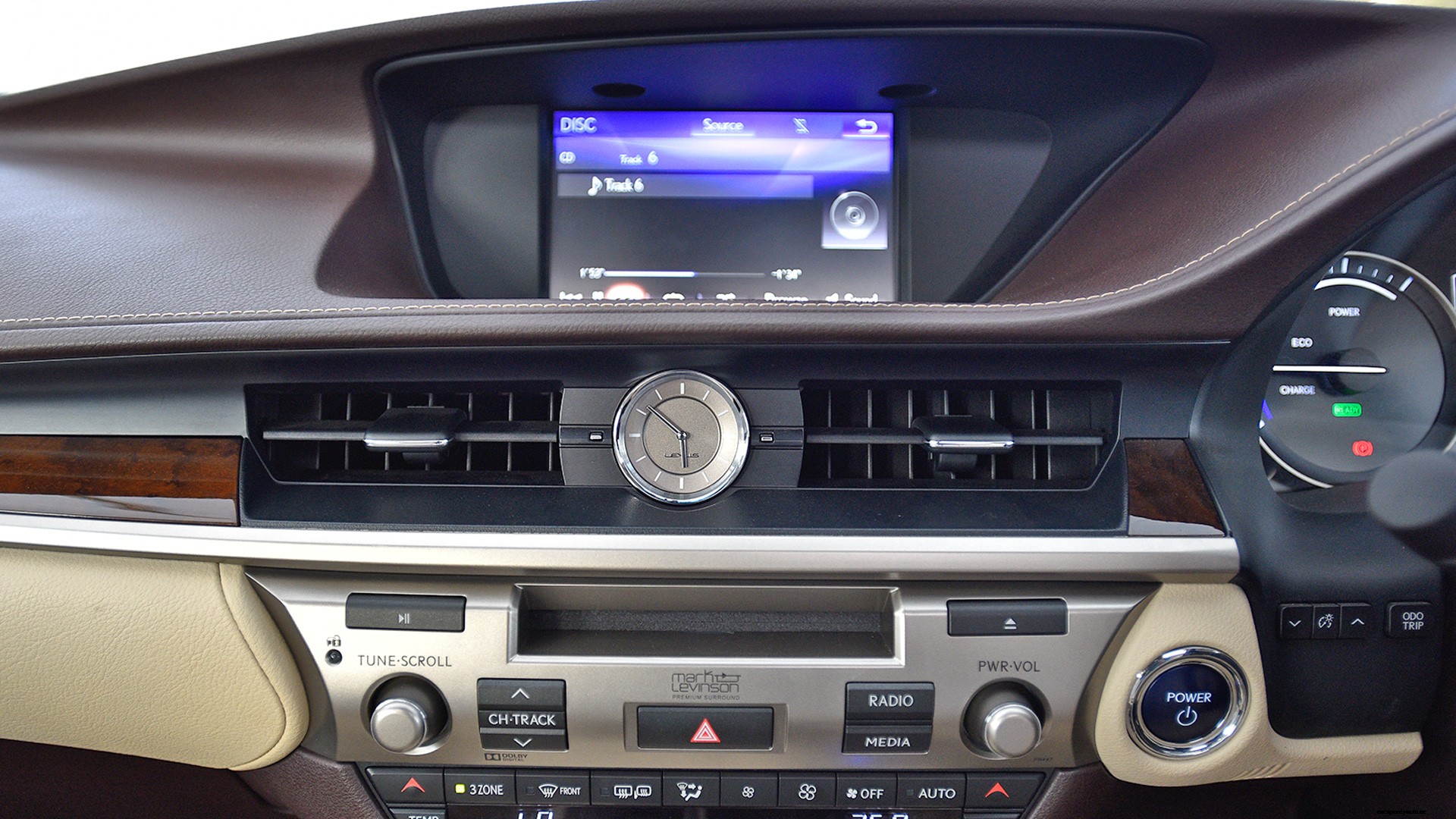 Lexus ES 300h 2017 STD Interior