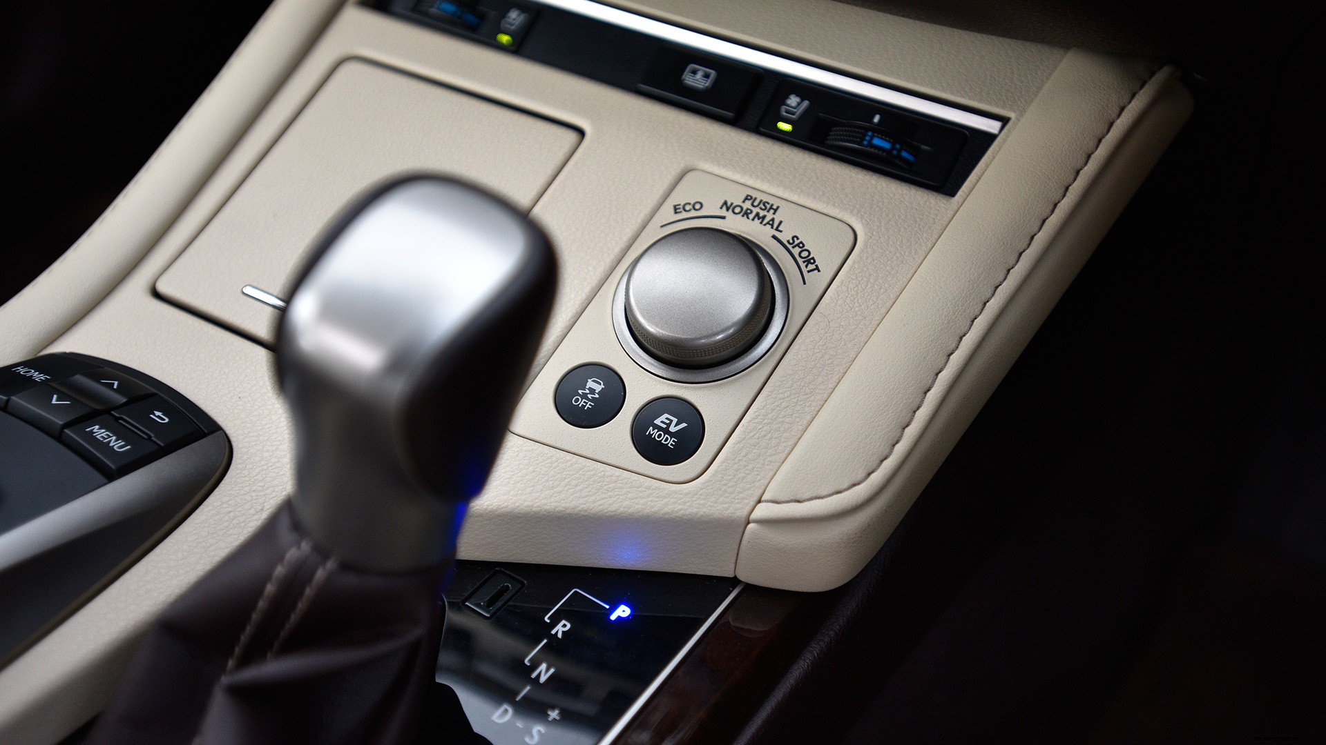 Lexus ES 300h 2017 STD Interior