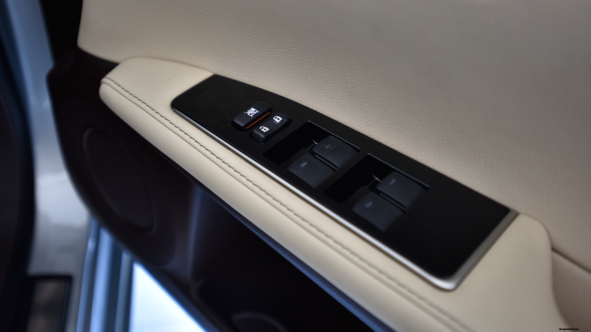 Lexus ES 300h 2017 STD Interior