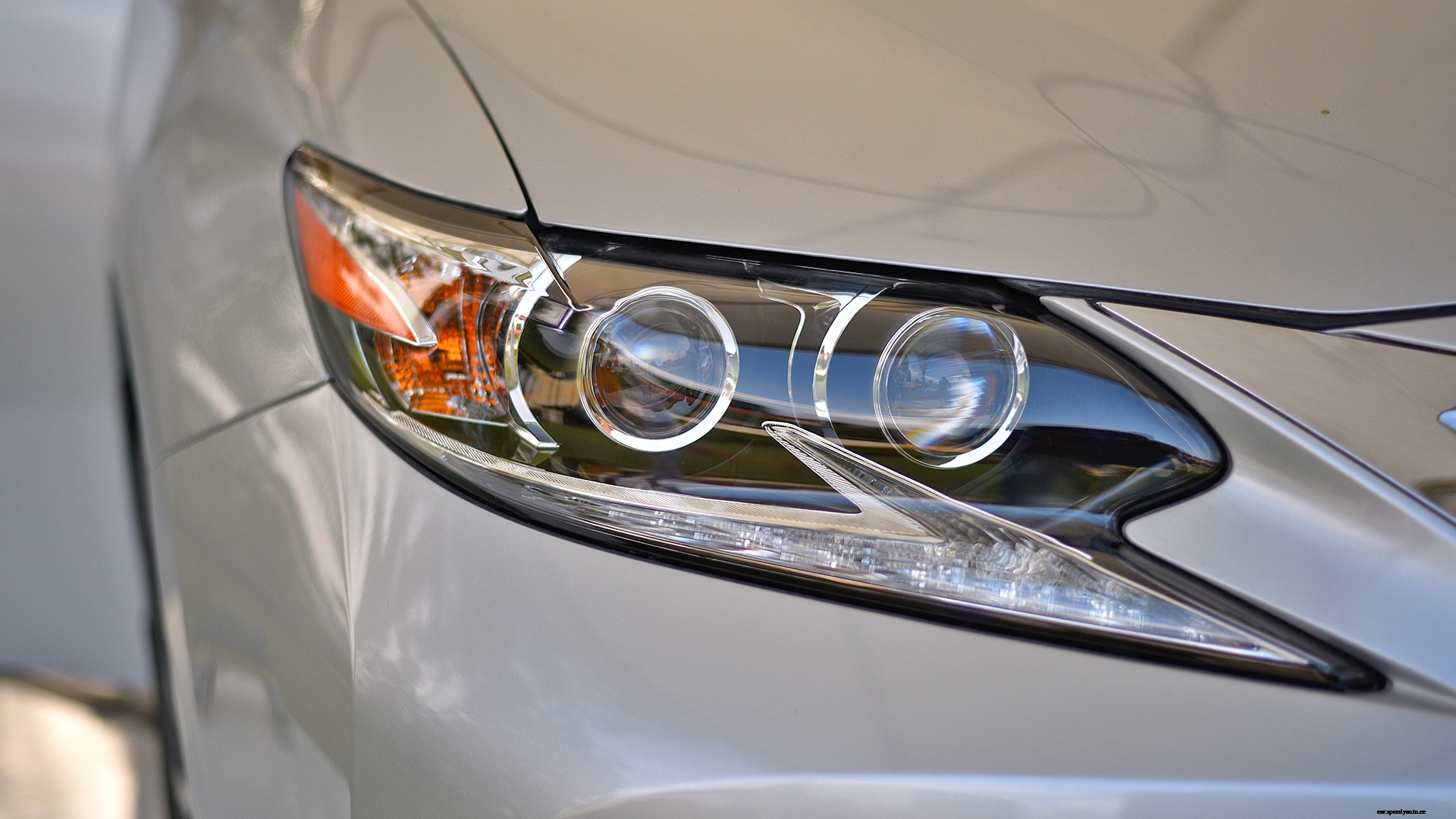 Lexus ES 300h 2017 STD Exterior