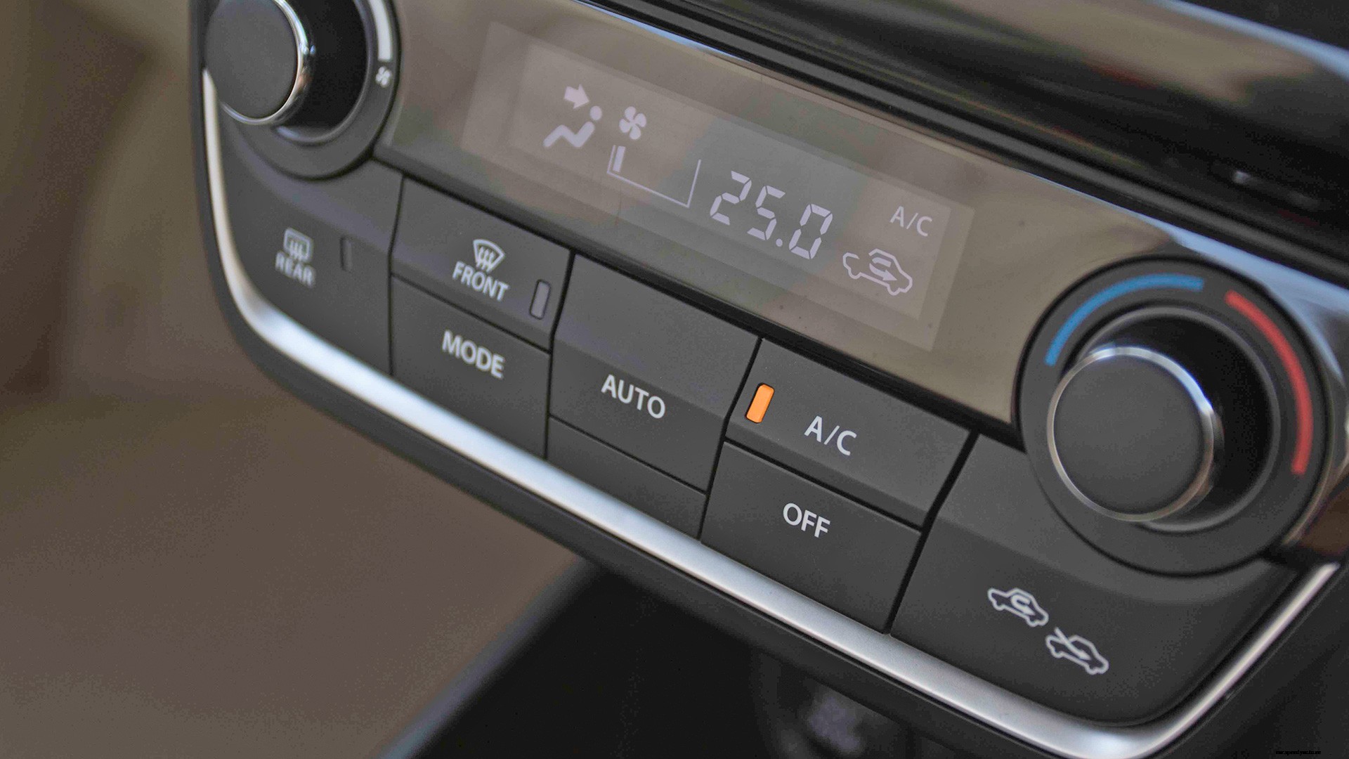 Maruti Suzuki Dzire 2017 ZDi+ Interior