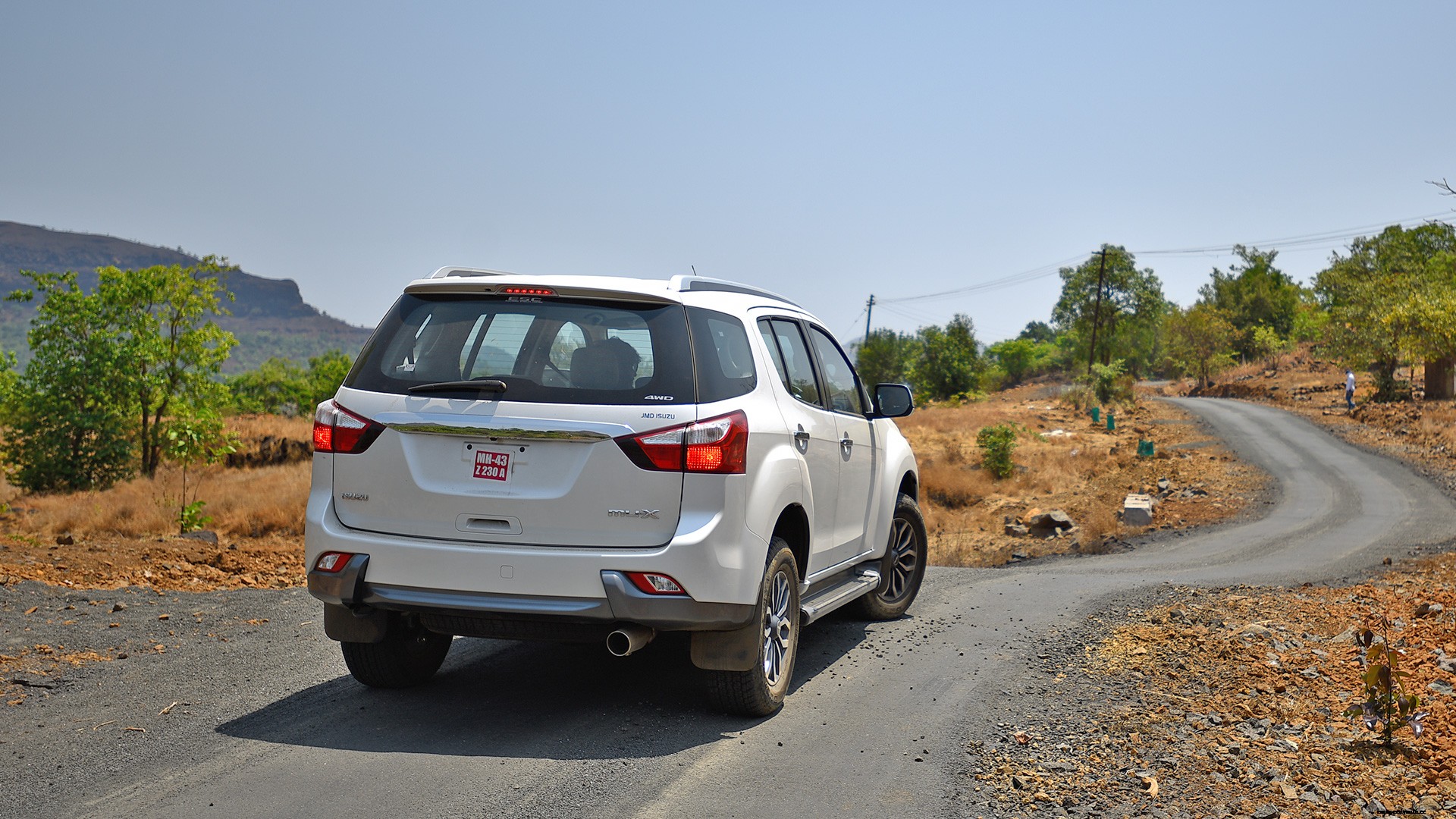 Isuzu MU-X 2017 4x4 Exterior