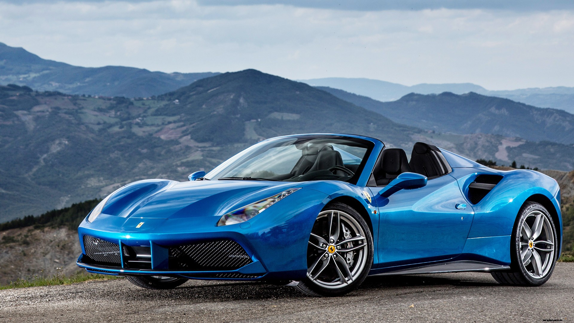Ferrari 488 2017 Spider Exterior