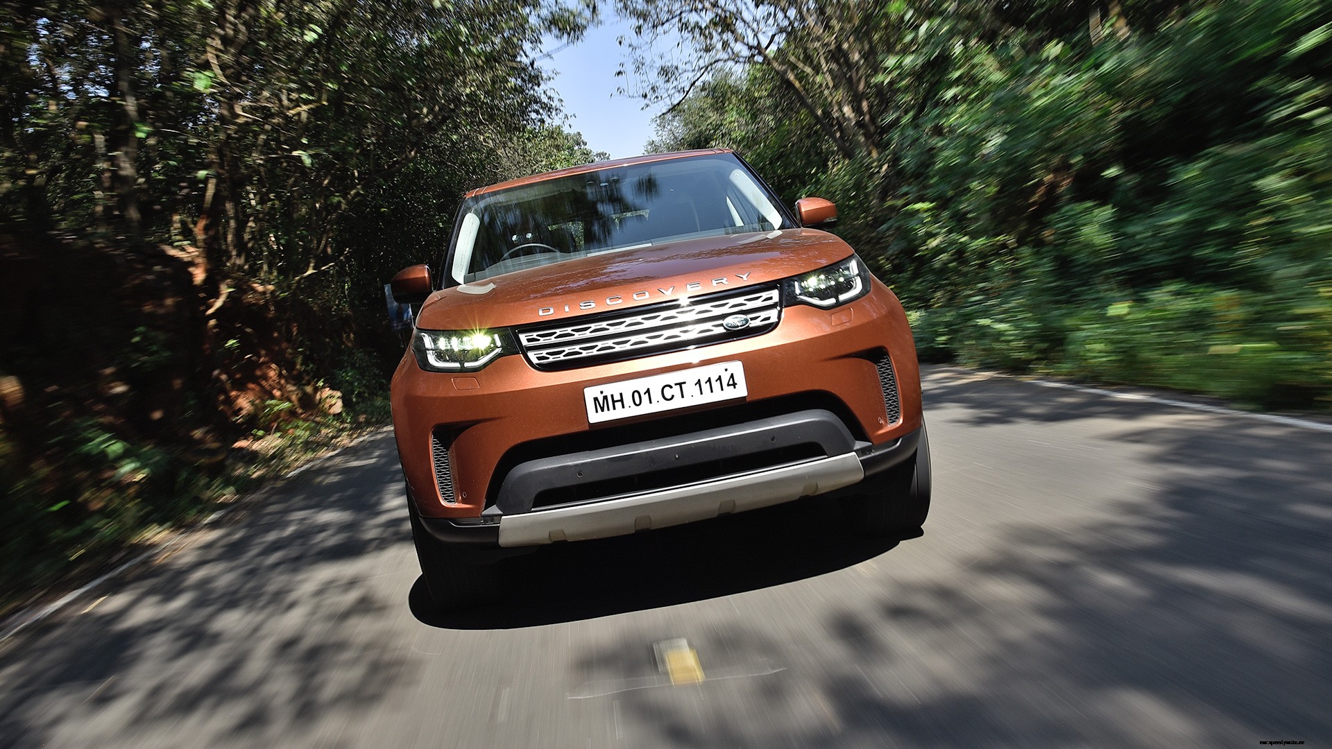 Land Rover Discovery 2017 Diesel First Edition Exterior
