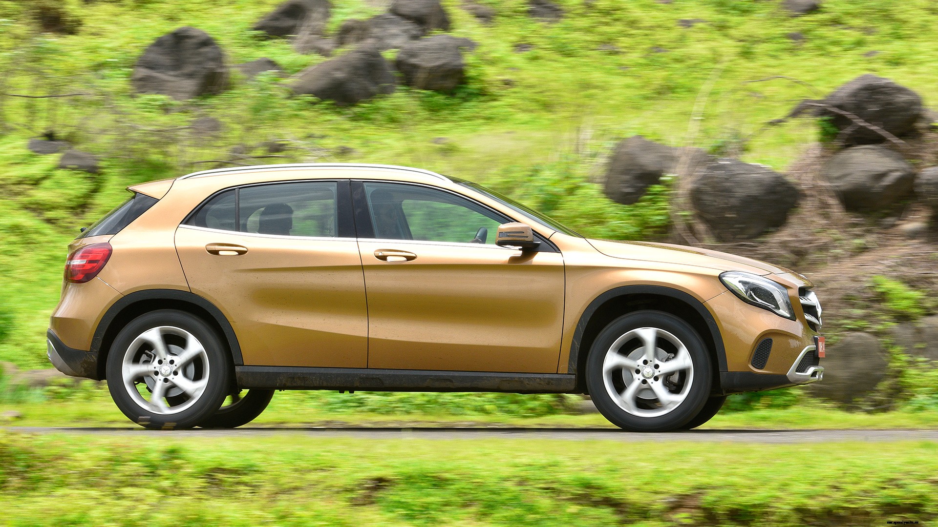 Mercedes Benz GLA 2017 220d 4Matic Exterior