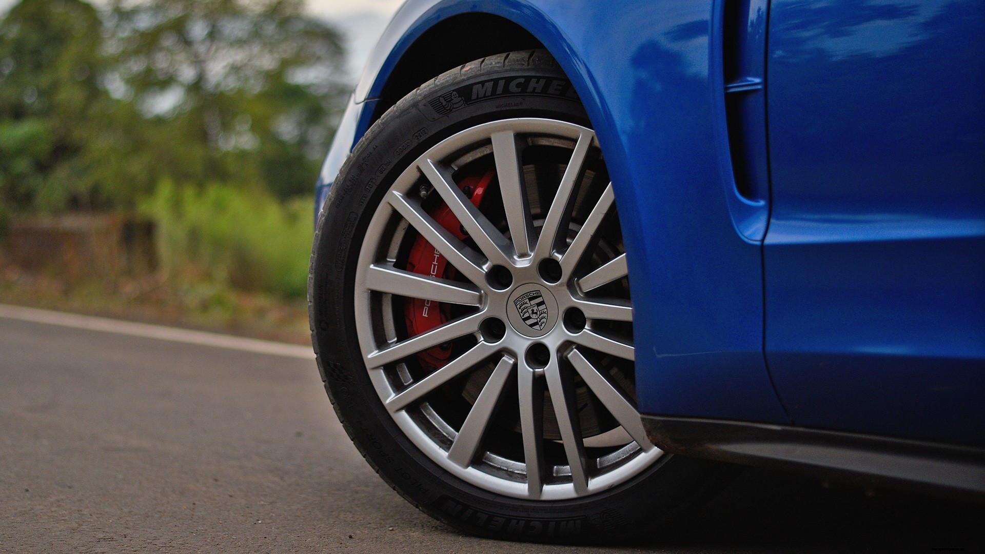 Porsche Panamera 2017 Turbo S Exterior