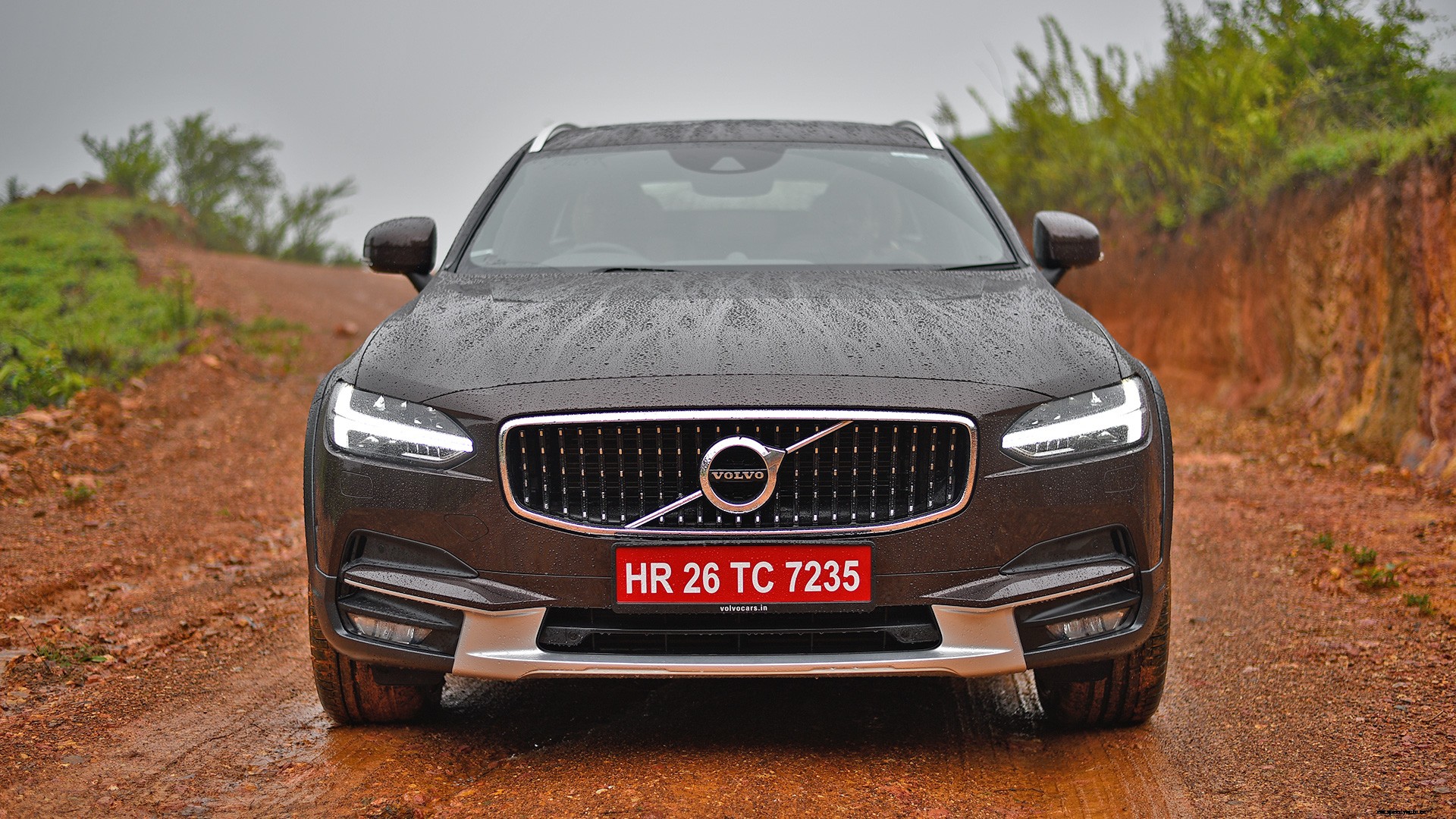 Volvo V90 Cross Country 2017 Diesel Std Exterior