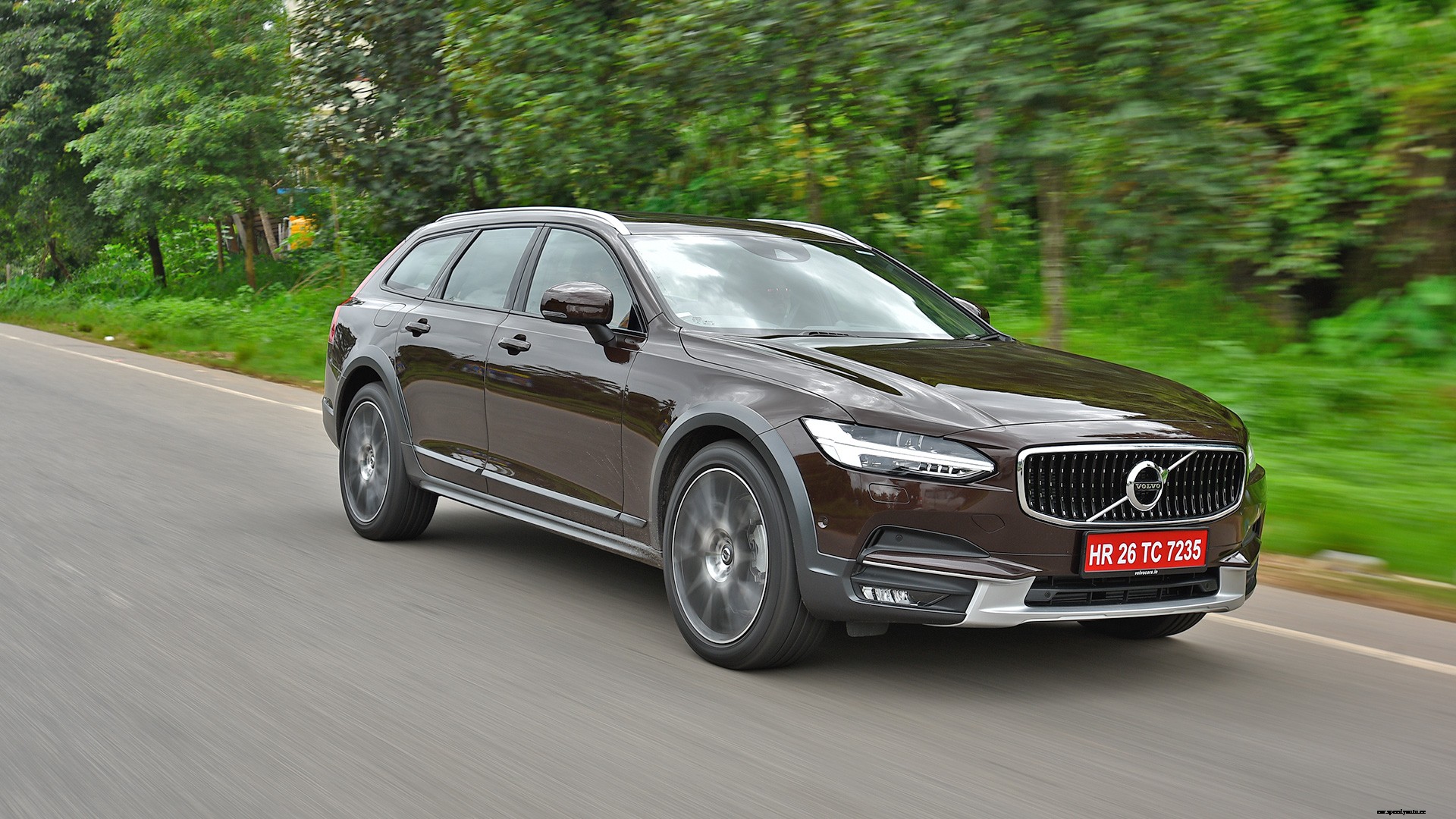 Volvo V90 Cross Country 2017 Diesel Std Exterior