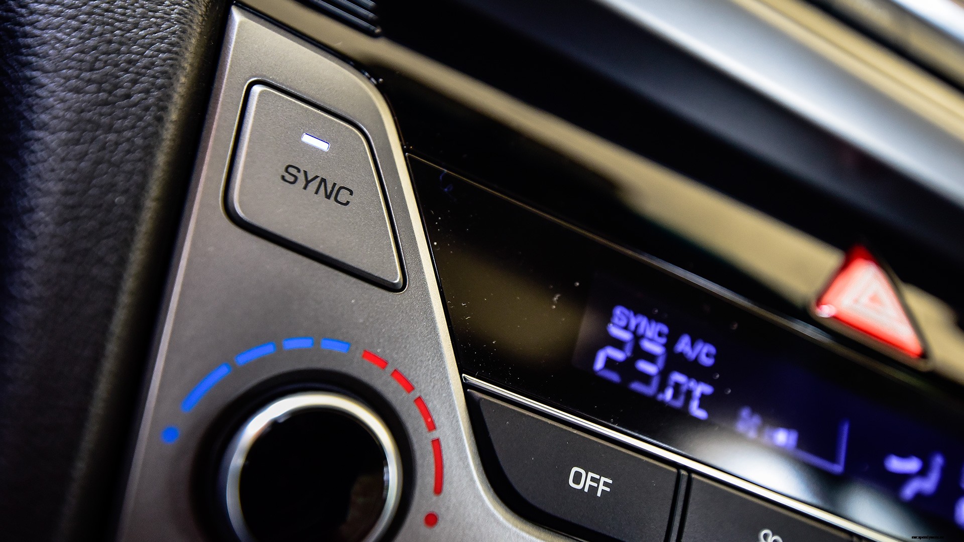 hyundai-elantra-2016-2.0 Petrol SX (O)AT Interior