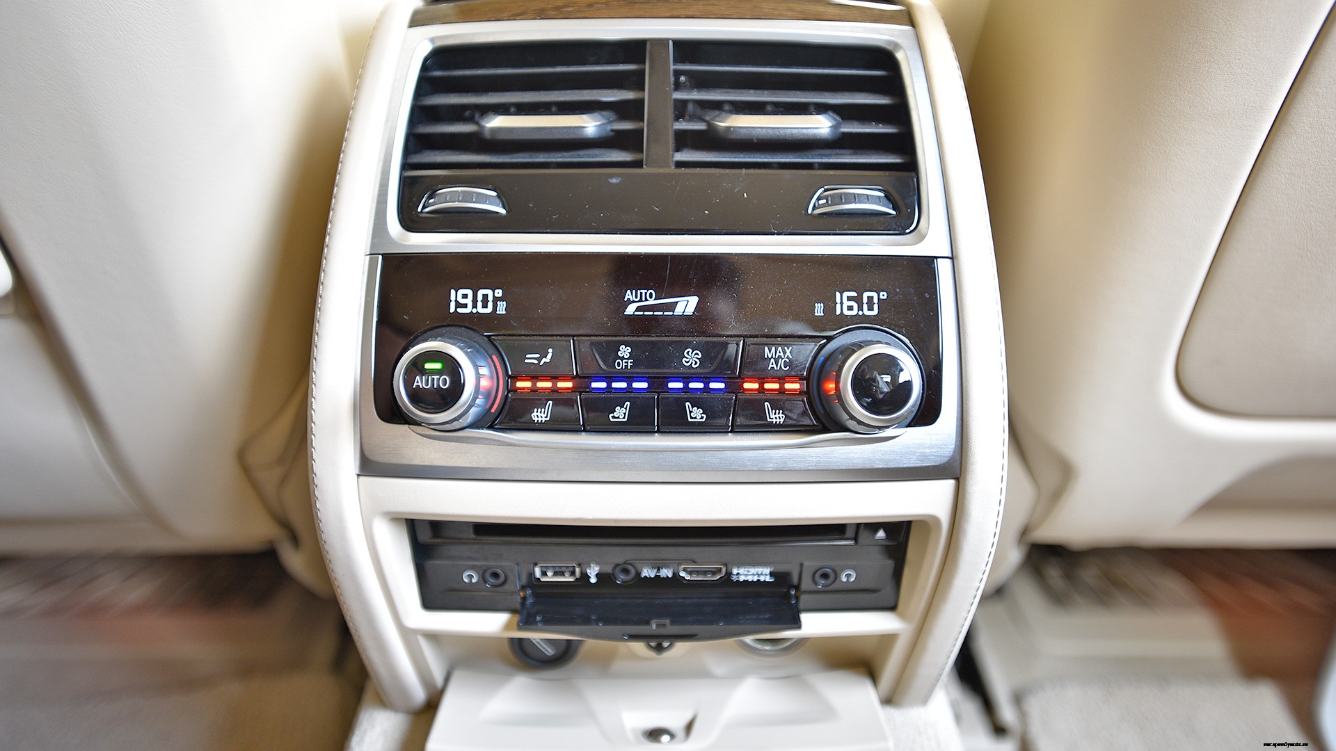 BMW 7 series 2017 740Li DPE Signature Interior