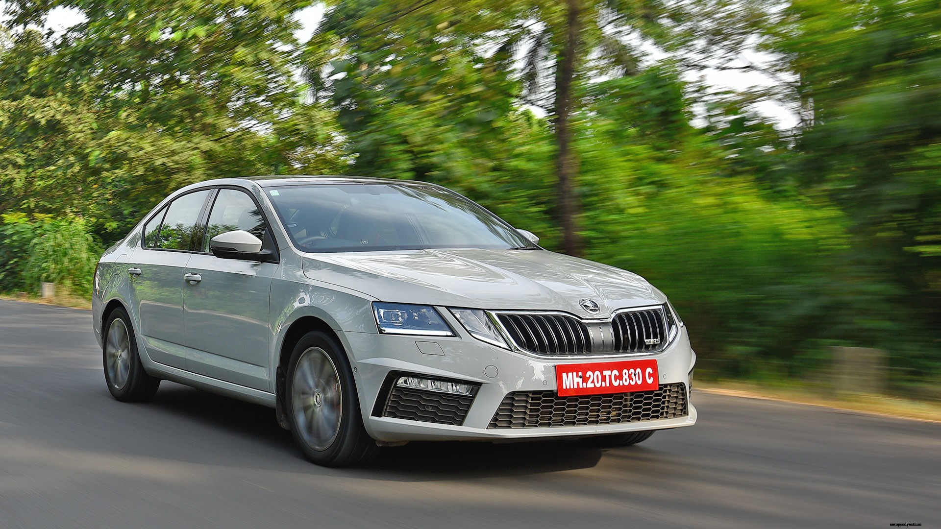 Skoda Octavia 2017 vRS 230 Exterior