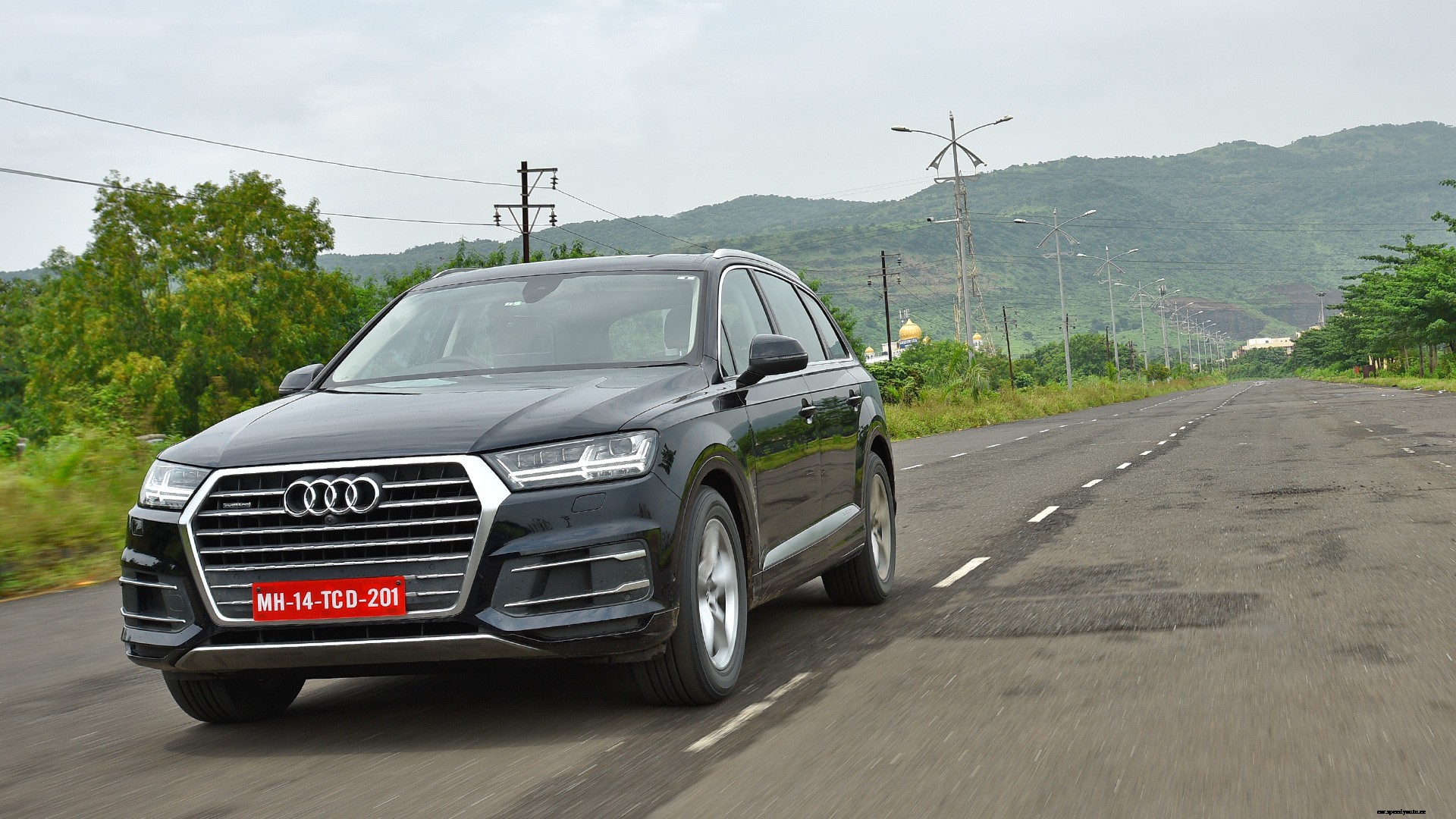 Audi Q7 2017 40 TFSI Premium Plus Exterior