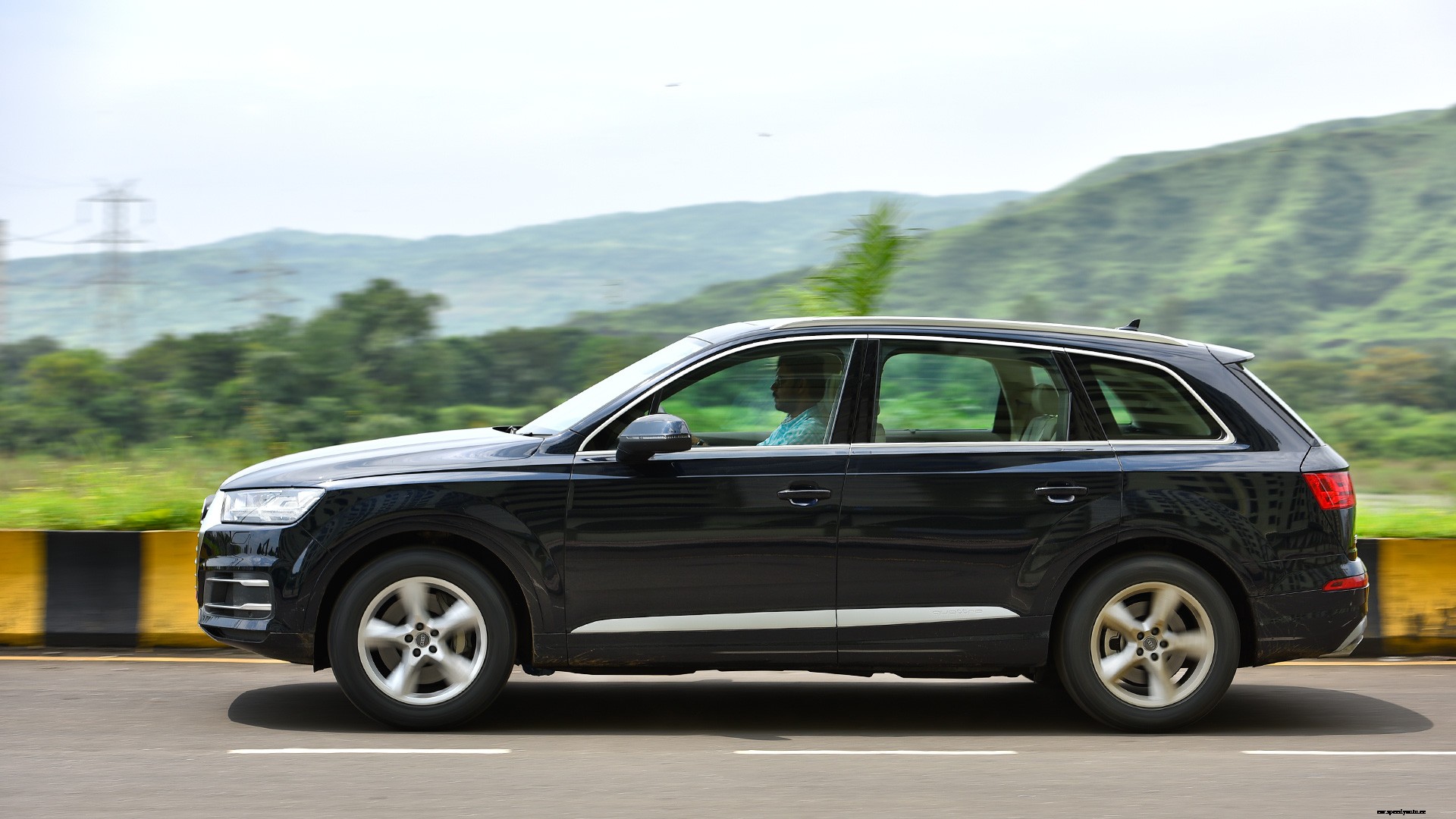 Audi Q7 2017 40 TFSI Premium Plus Exterior