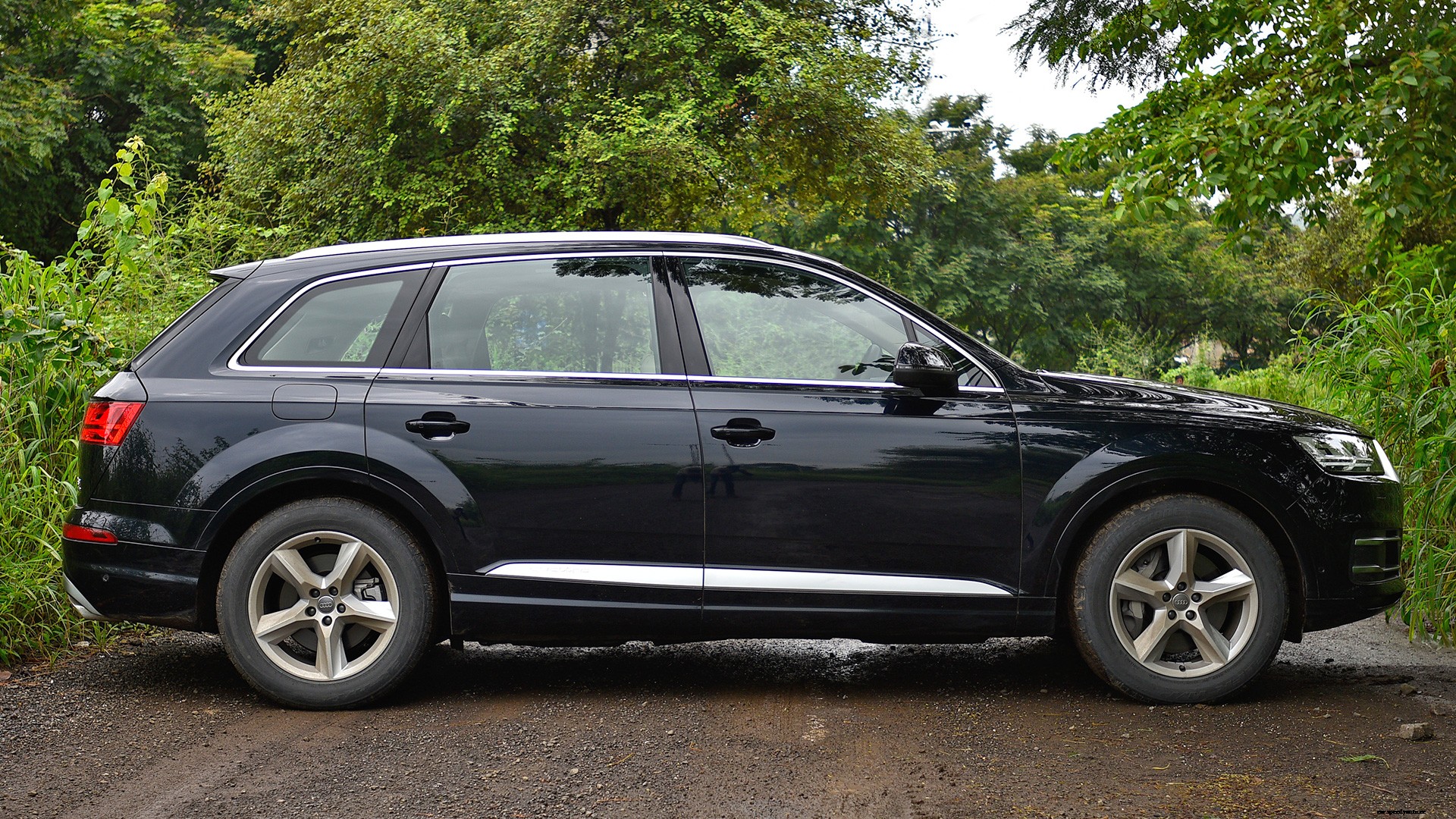 Audi Q7 2017 40 TFSI Premium Plus Exterior