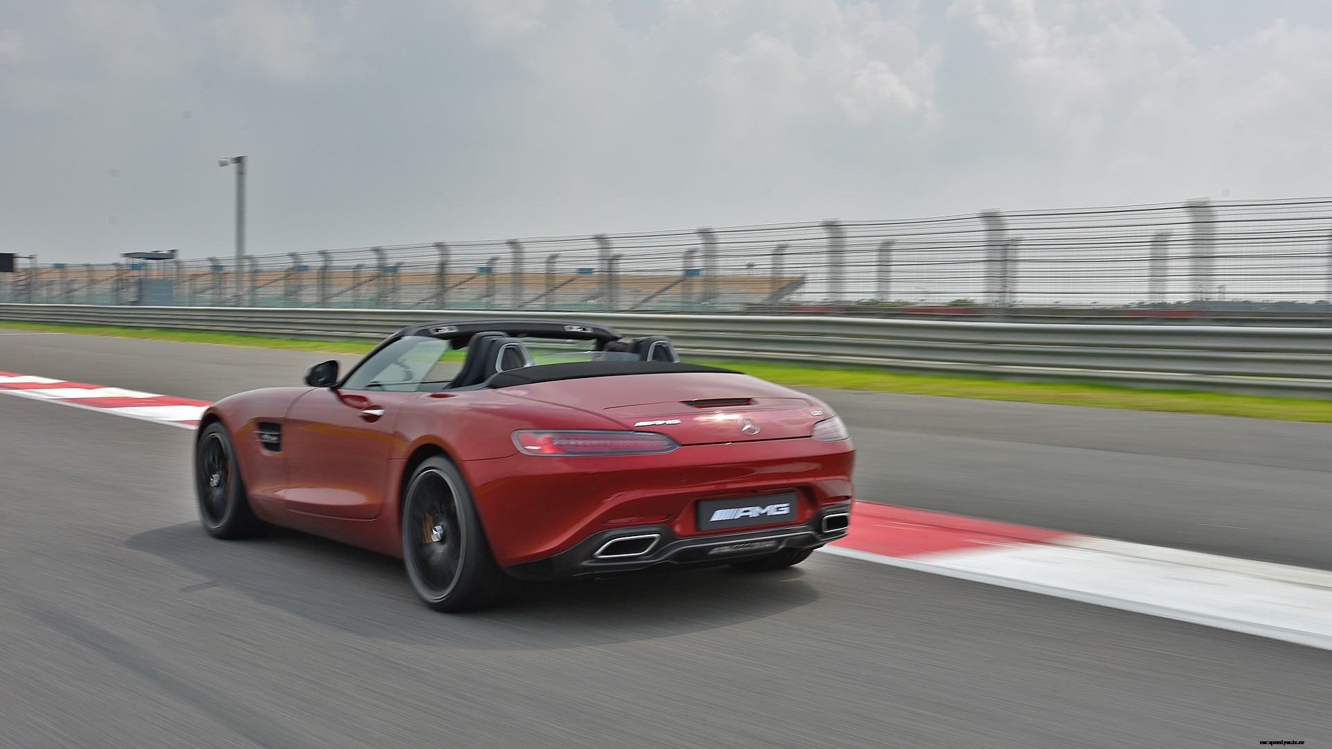 Mercedes Benz AMG GT 2017 Roadster Exterior