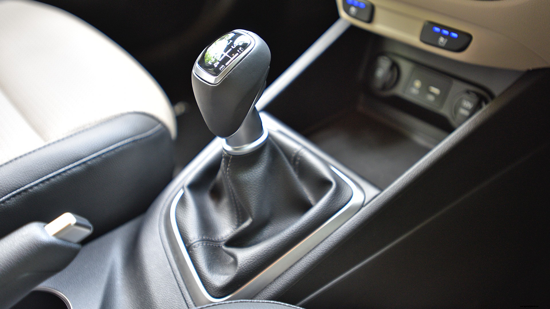 Hyundai Verna 2017 E Petrol Interior