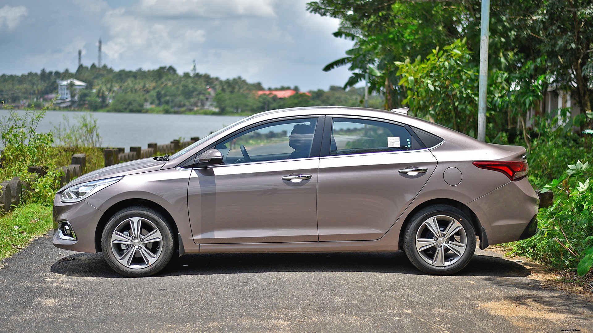 Hyundai Verna 2017 E Petrol Exterior