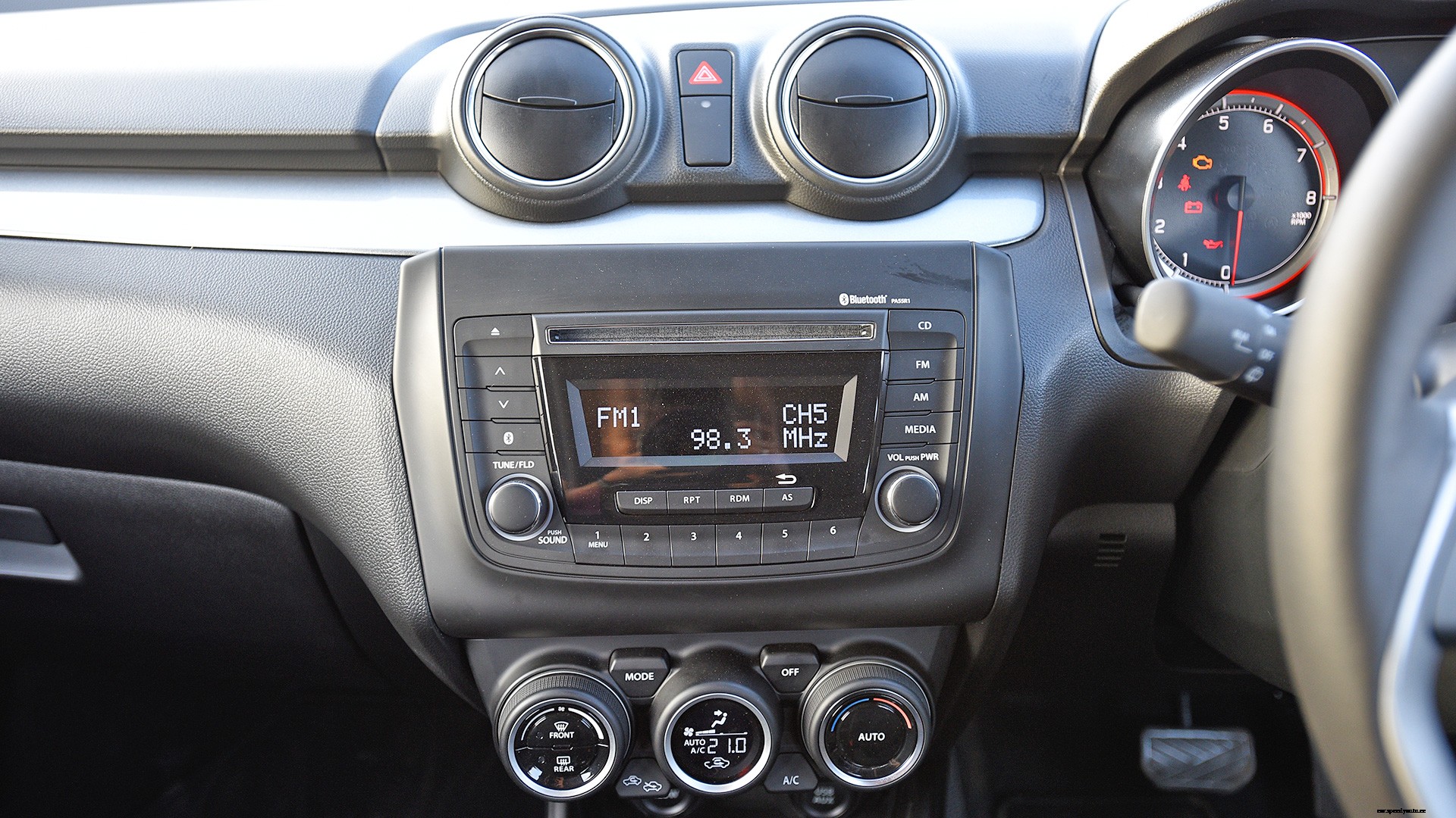 Maruti Suzuki Swift 2018 ZDi+ Interior