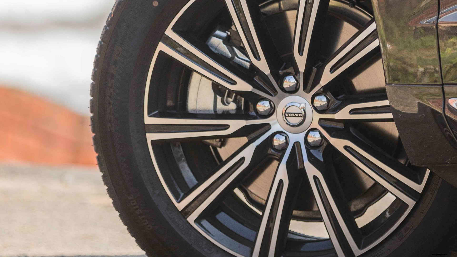 Volvo XC60 2018 Inscription D5 Exterior