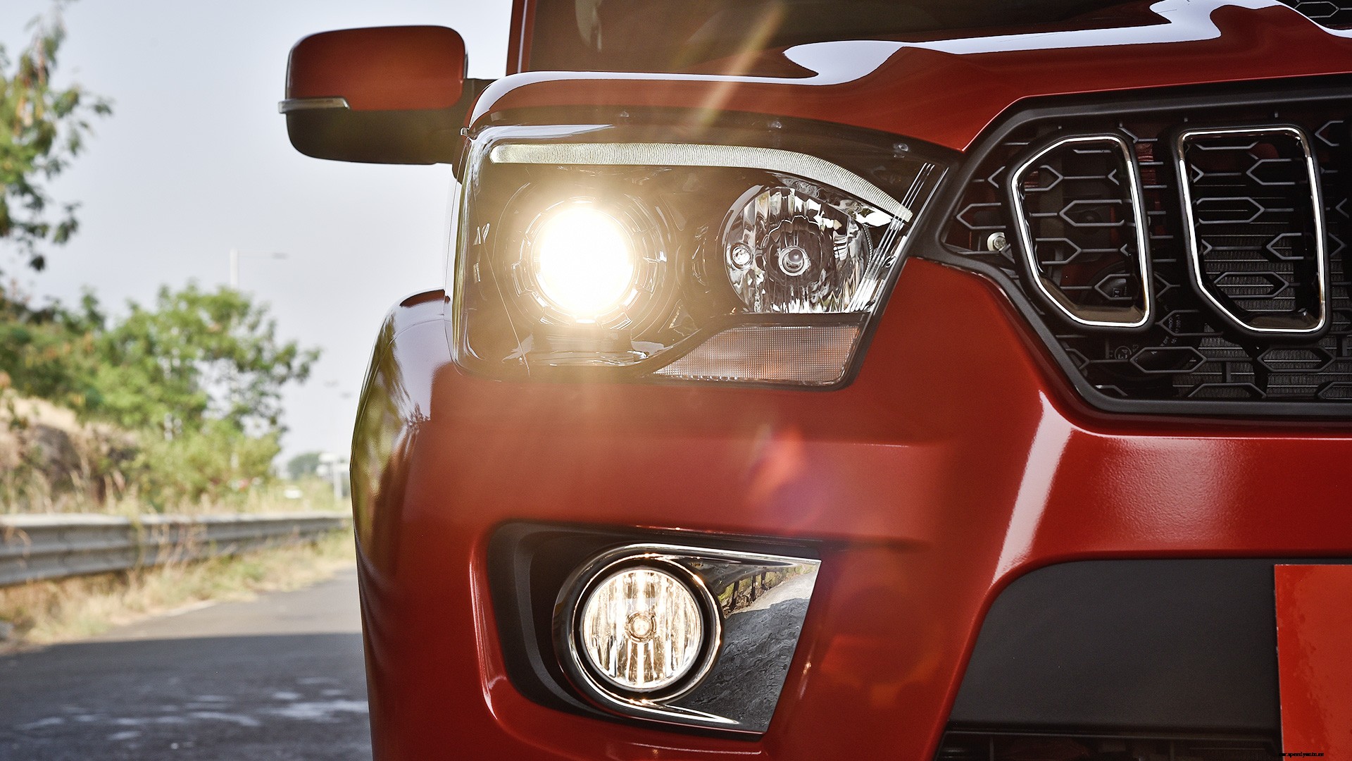 Mahindra Scorpio 2018 S5 Exterior