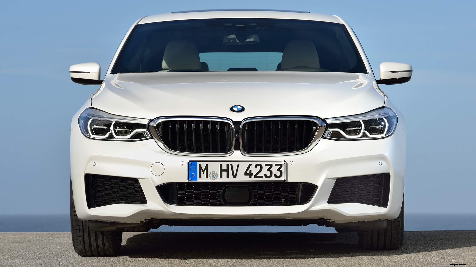 BMW 6 Series 2018 640i GT Exterior