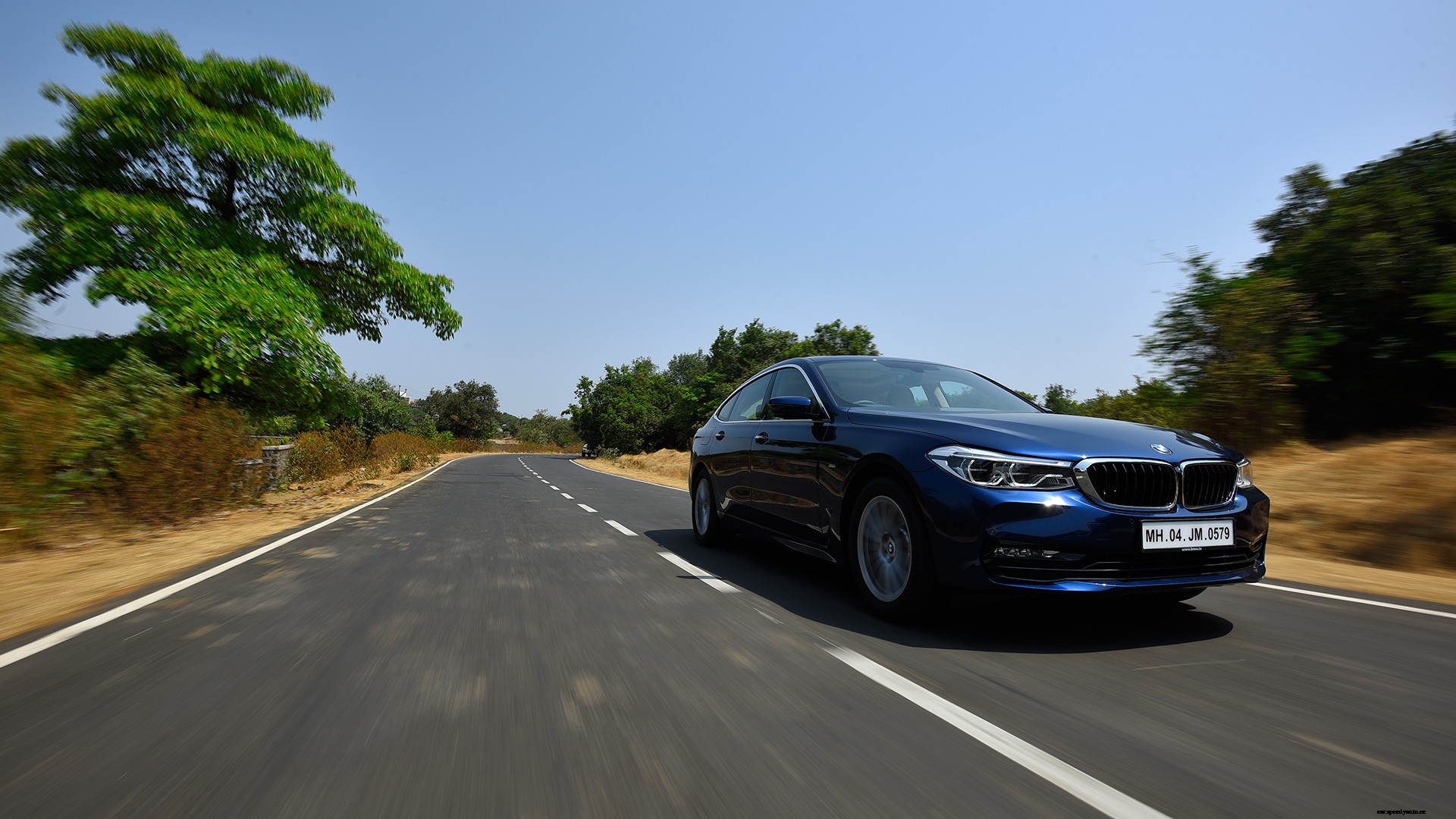 BMW 6 Series 2018 640i GT Exterior