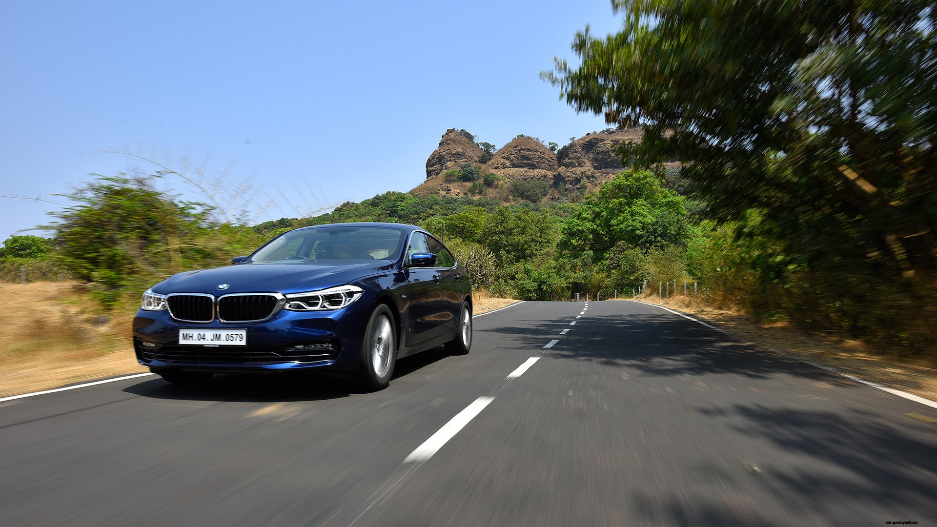 BMW 6 Series 2018 640i GT Exterior