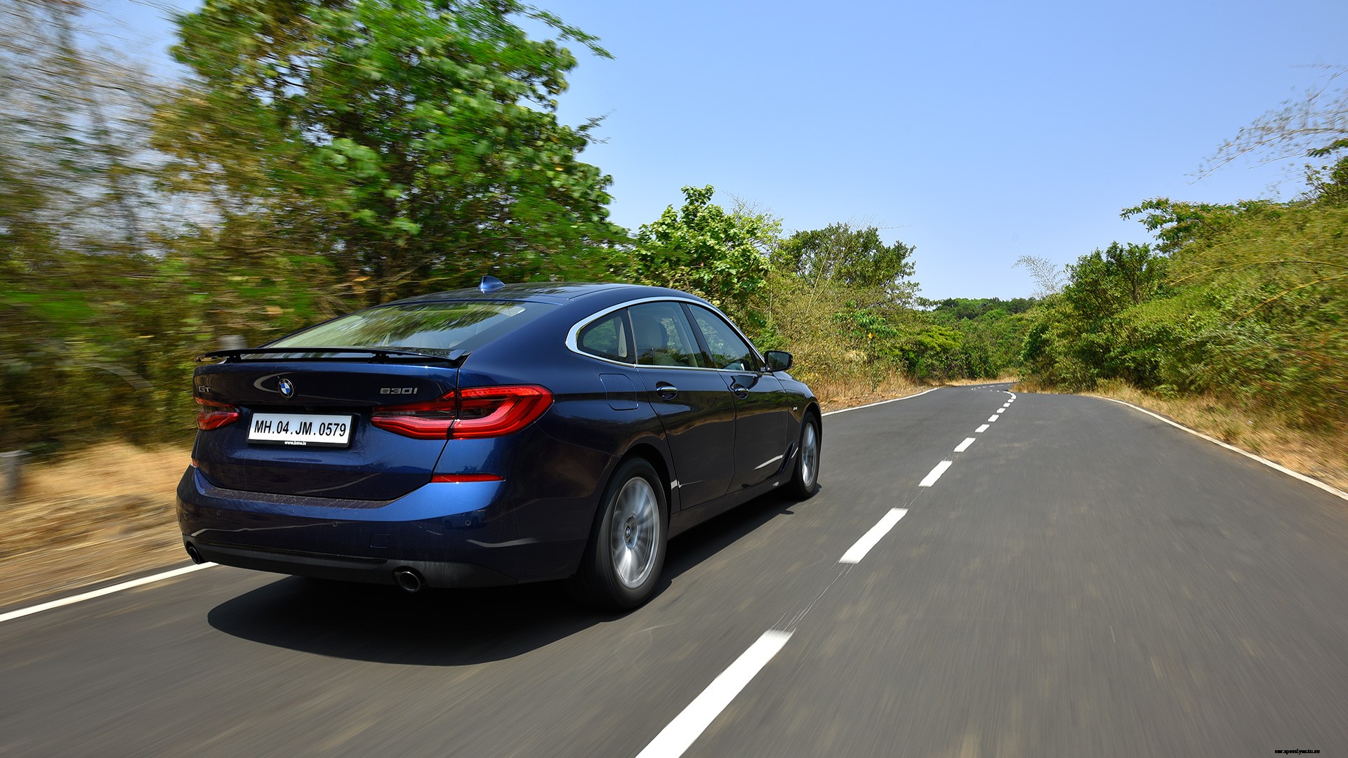 BMW 6 Series 2018 640i GT Exterior