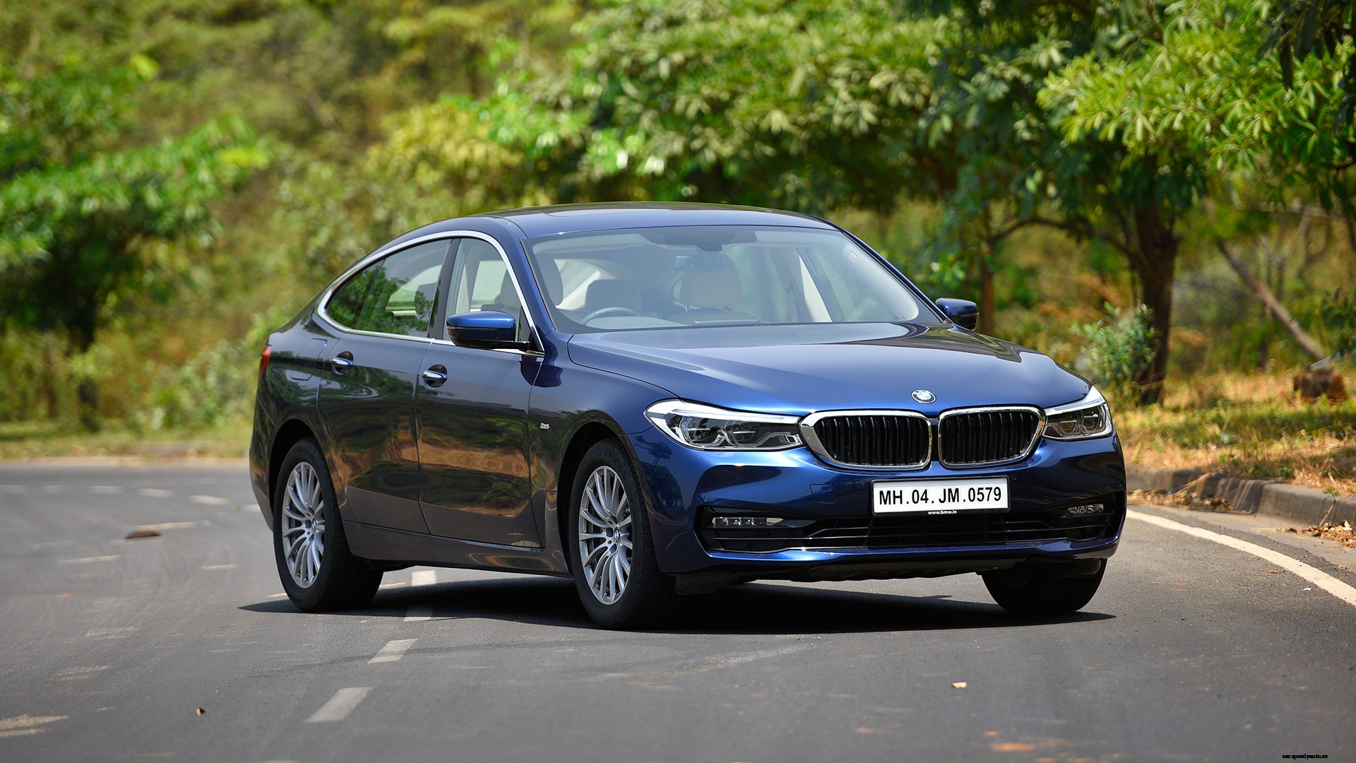 BMW 6 Series 2018 640i GT Exterior