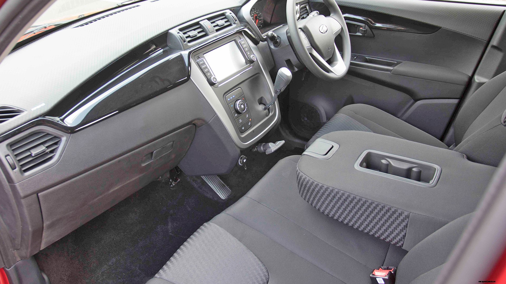 Mahindra KUV 100 NXT 2017 K8 Petrol 6 Str Interior