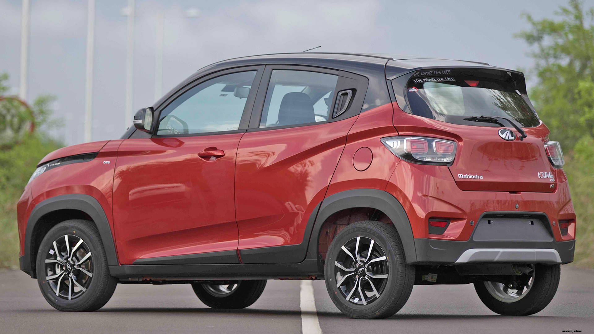 Mahindra KUV 100 NXT 2017 K8 Petrol 6 Str Exterior