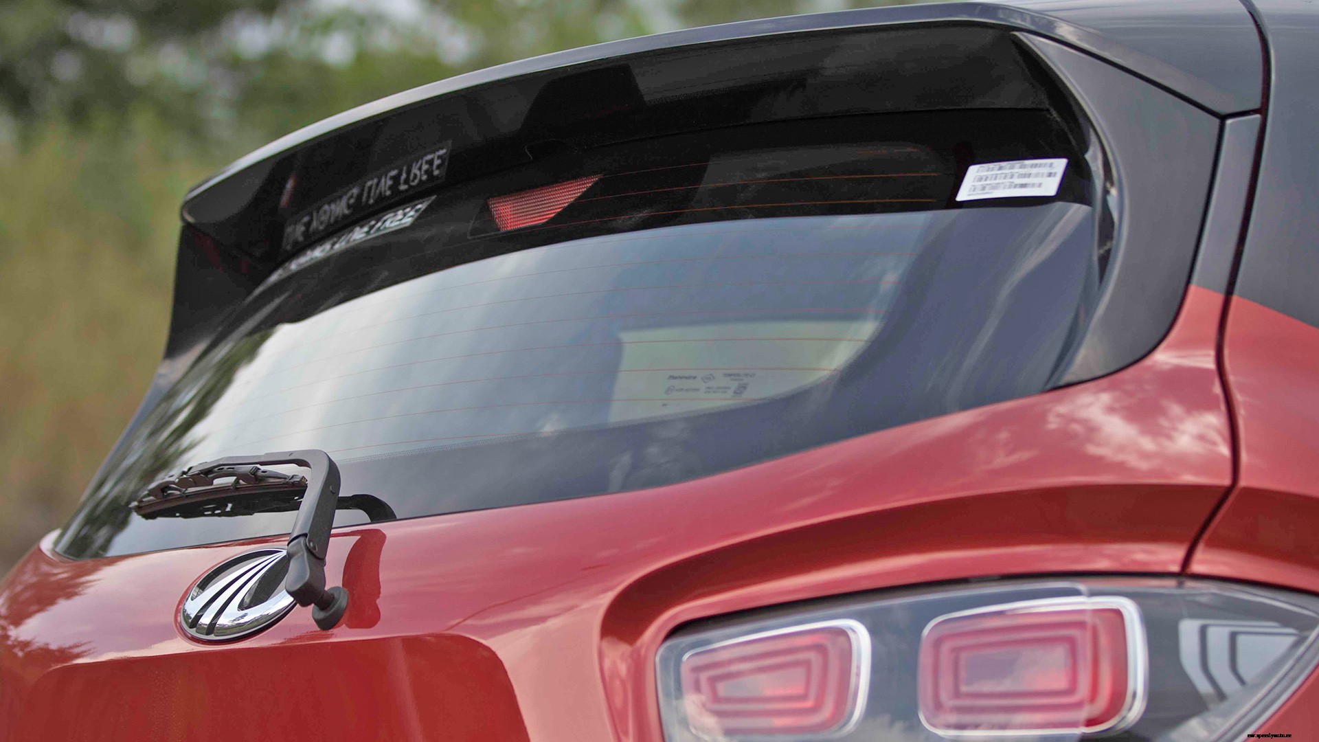 Mahindra KUV 100 NXT 2017 K8 Petrol 6 Str Exterior