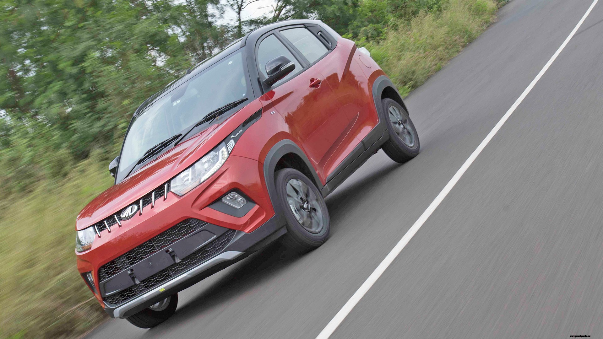 Mahindra KUV 100 NXT 2017 K8 Petrol 6 Str Exterior