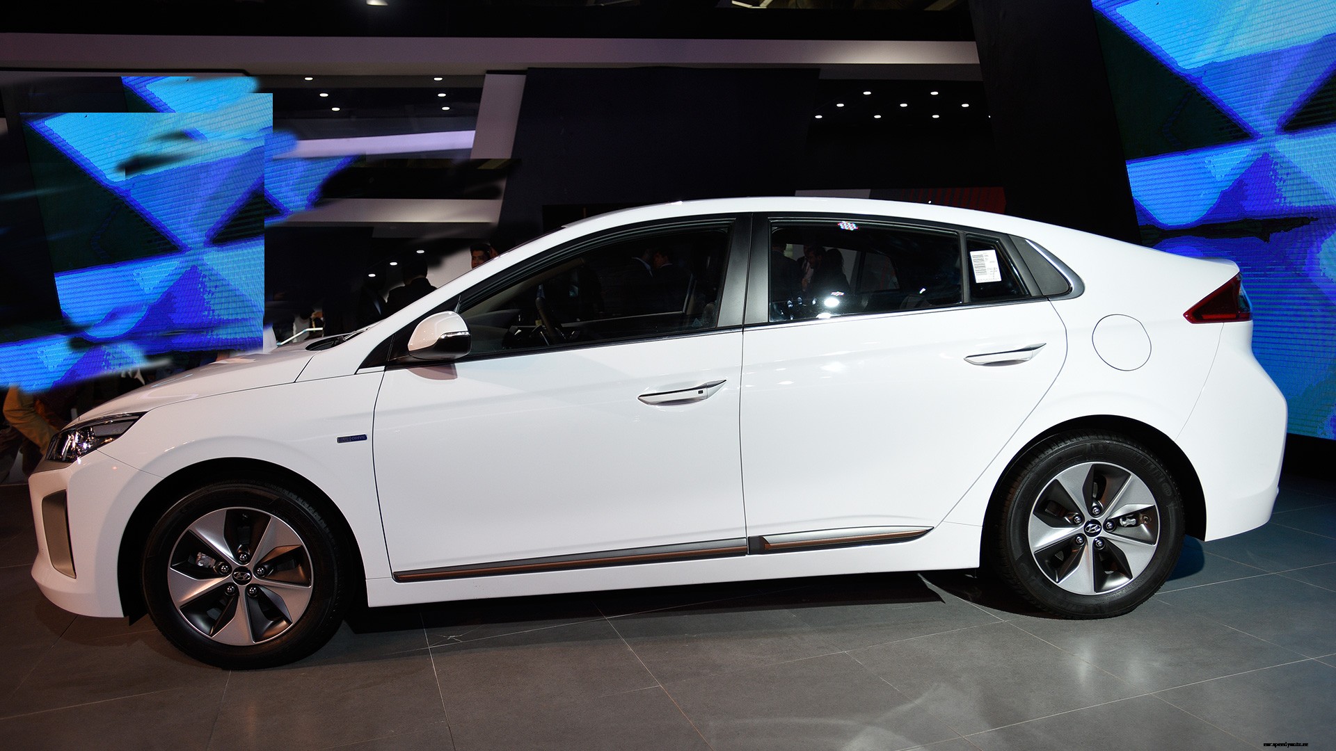 Hyundai Ioniq 2018 STD Exterior