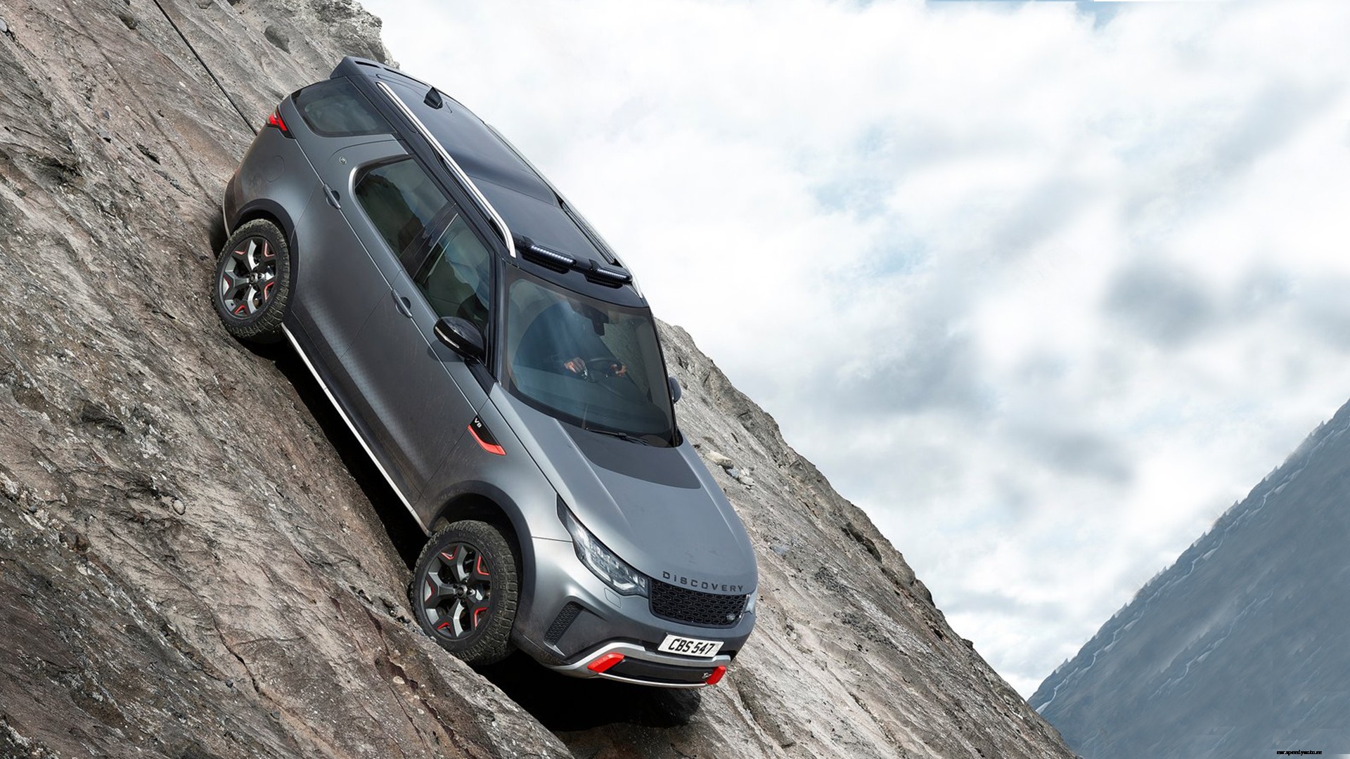 Land Rover Discovery 2018 SVX Exterior