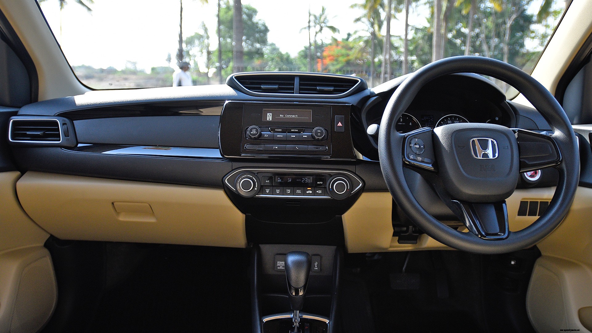 Honda Amaze 2018 V CVT Interior