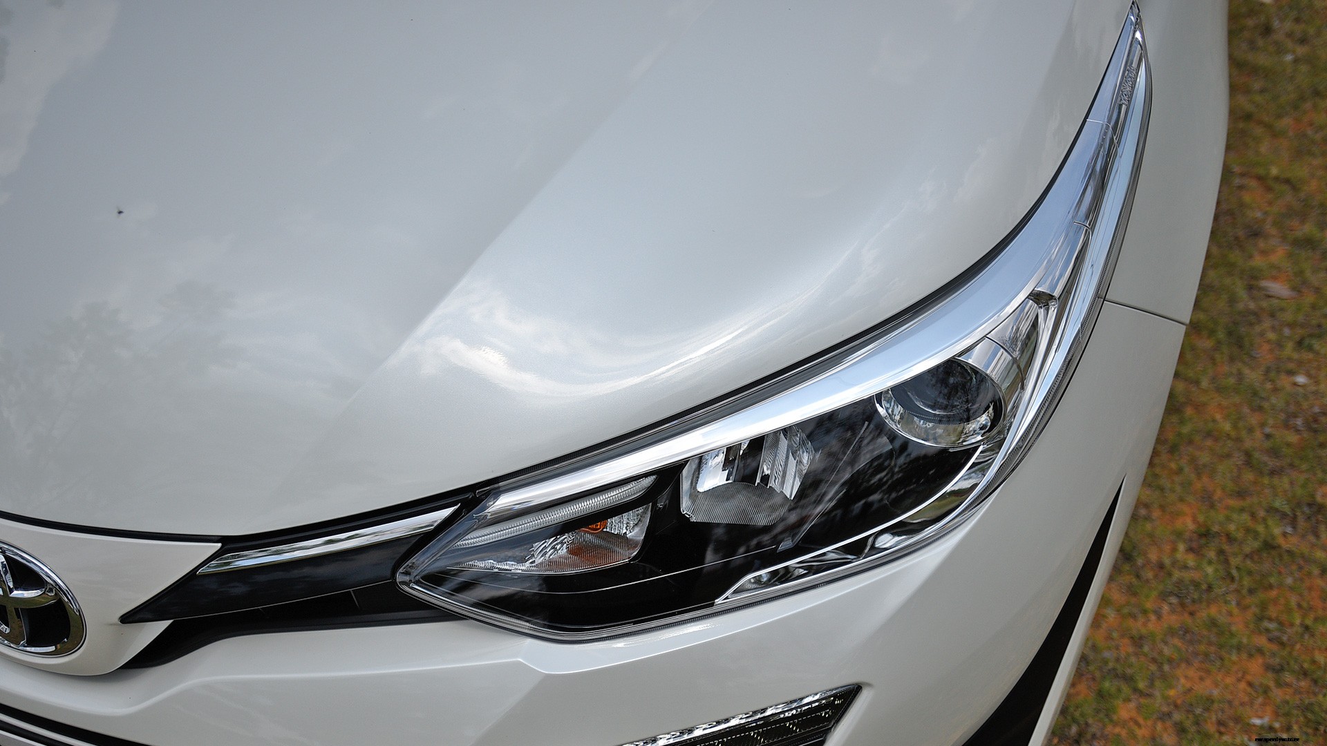 Toyota Yaris 2018 VX CVT Exterior