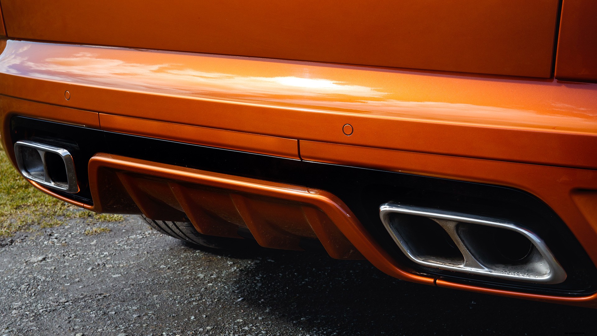 Land Rover Range Rover Sport 2018 SVR Exterior